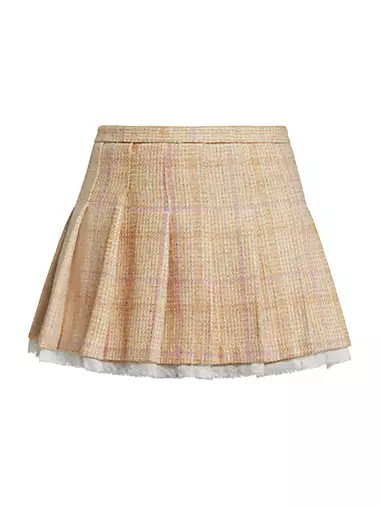 394 Girls Plaid Skirts Stock Photos, High-Res Pictures, and Images - Getty  Images