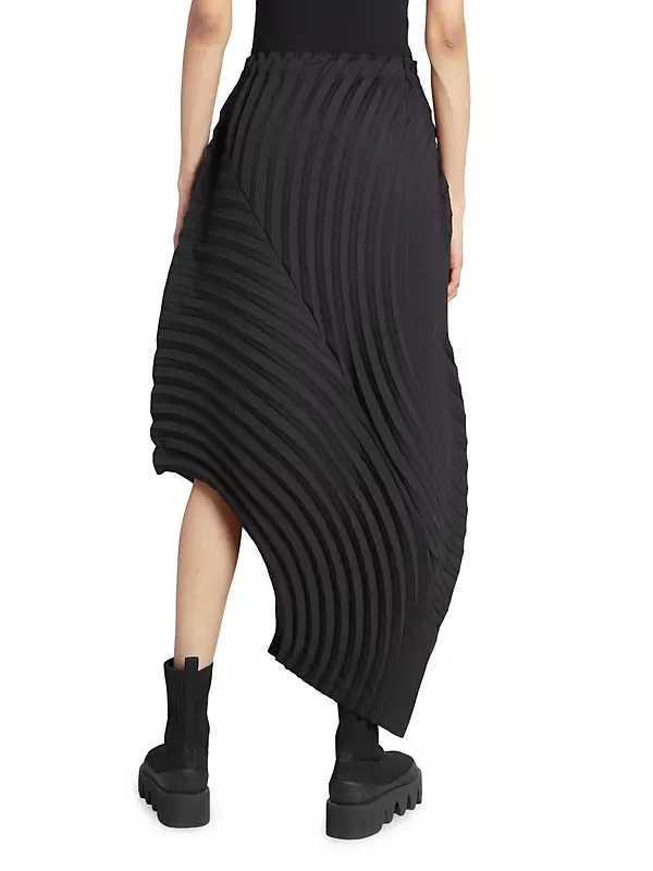 Shop Issey Miyake Curved Pleated Midi-Skirt | Saks Fifth Avenue