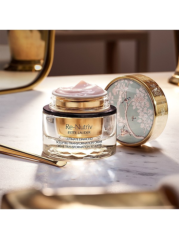 Shop Estée Lauder Re-Nutriv Ultimate Diamond Sculpted Shop Estée Lauder Re-Nutriv Ultimate Diamond Sculpted