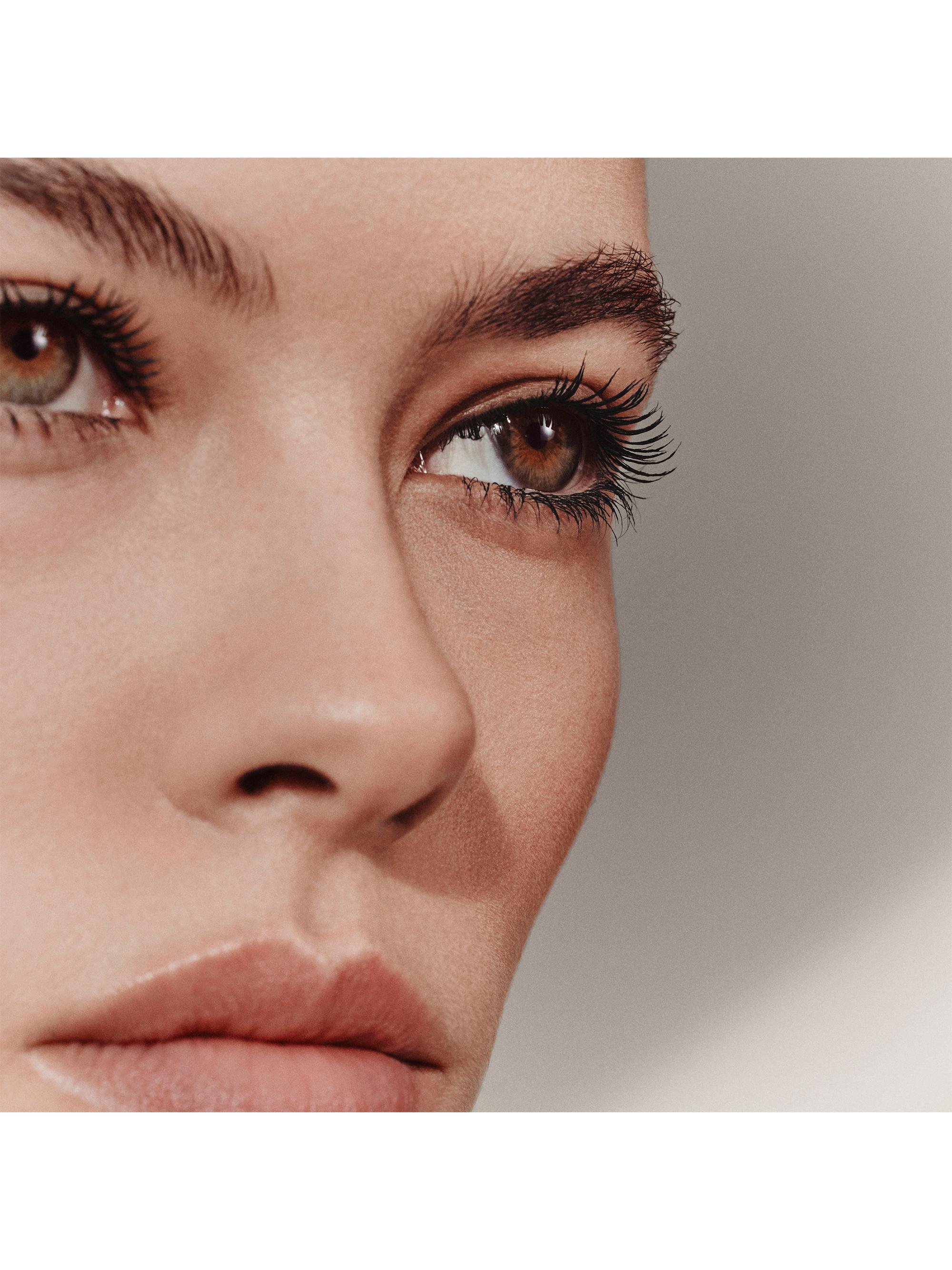 HERMÈS Trait d'Hermès Revitalizing Care Mascara | Saks Fifth Avenue