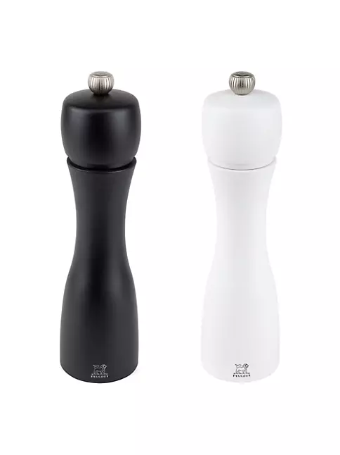 2-Pieces Set: Salt and Pepper Shakers Set | Black/White