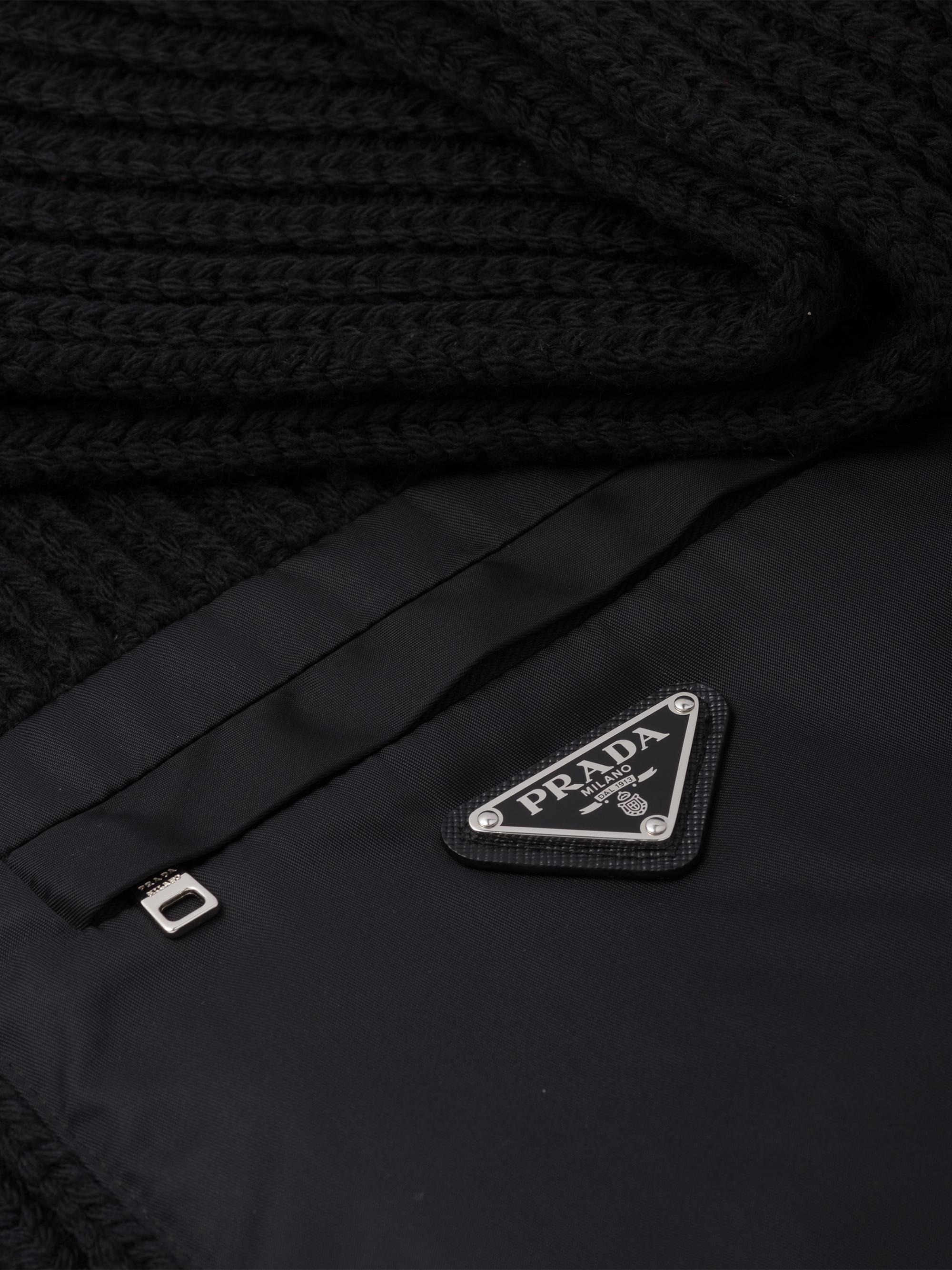 美品　PRADA プラダ ウールxRe Nylon ギャバジン フーディー PRADA プラダ ウールxRe Nylon ギャバジン フーディー