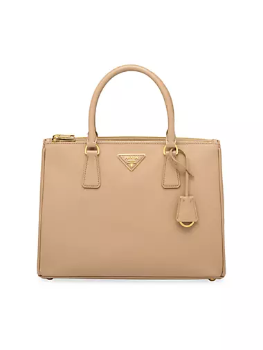 Calvin Klein Lily Key Item Saffiano Crossbody Fawn One Size : :  Clothing, Shoes & Accessories