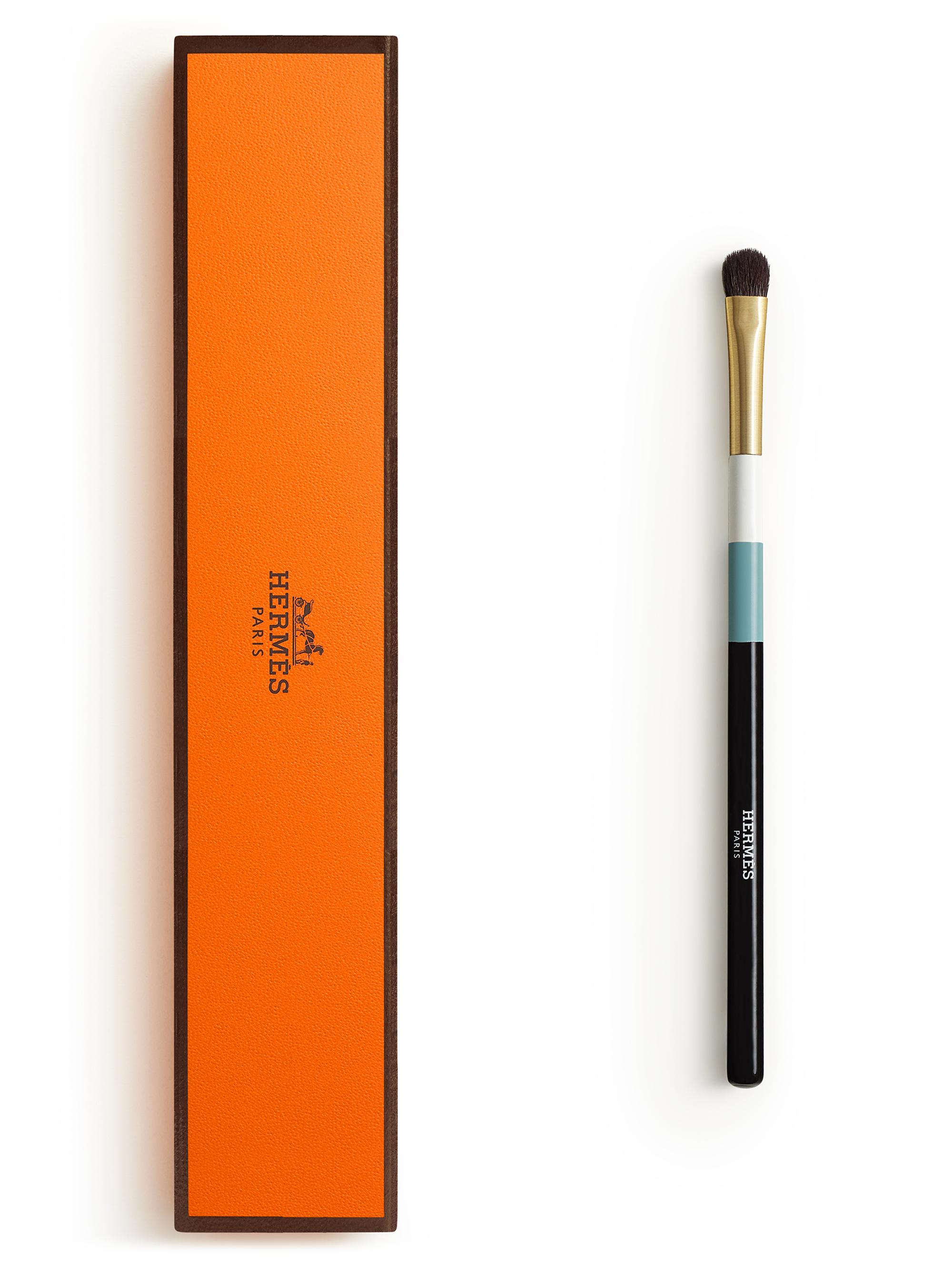HERMÈS Les Pinceaux Hermès L'Ombreur Shader Brush | Saks Fifth Avenue