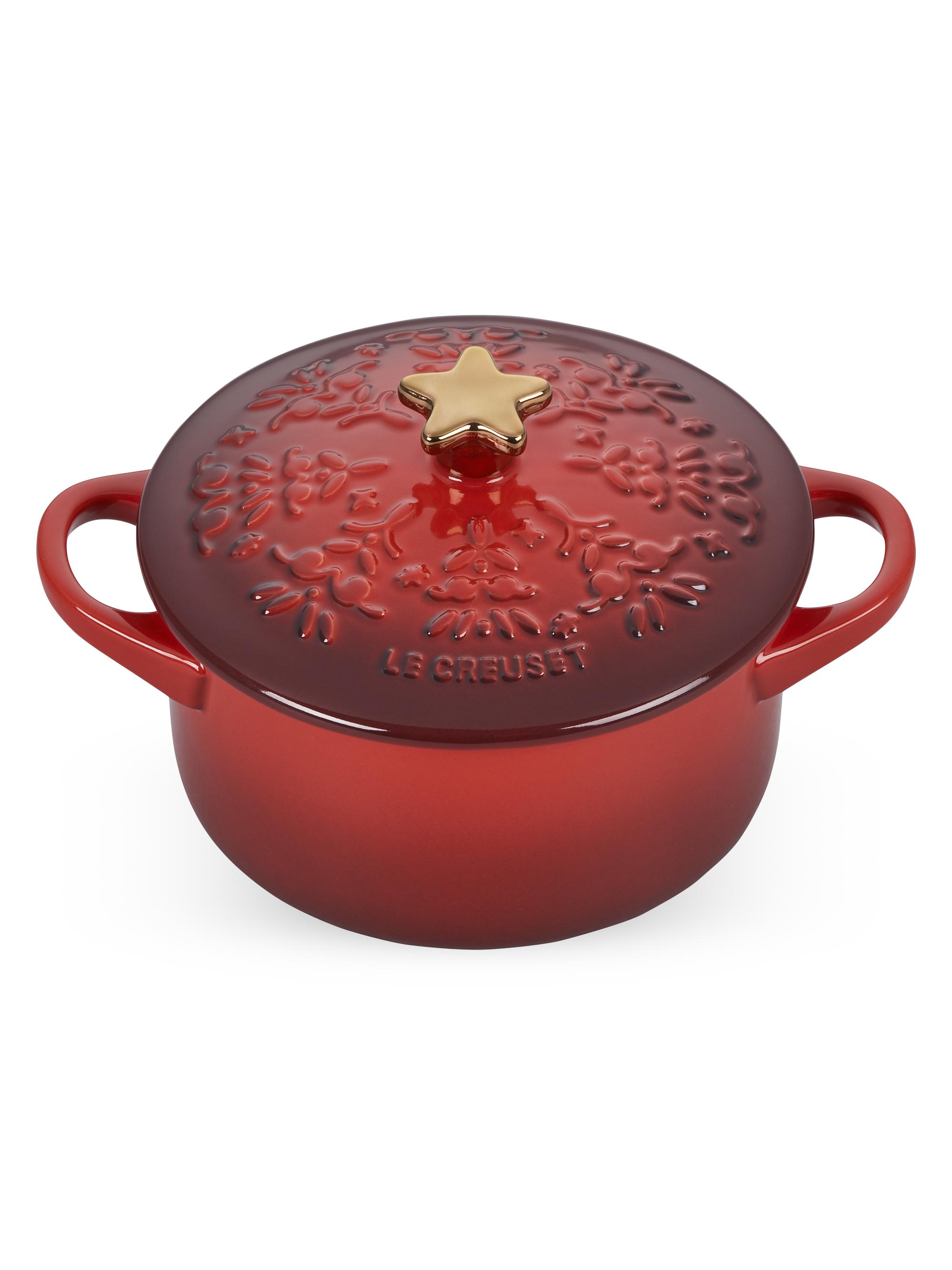 Le Creuset Noël Stoneware 24 Oz. Mini Cocotte with Star Knob