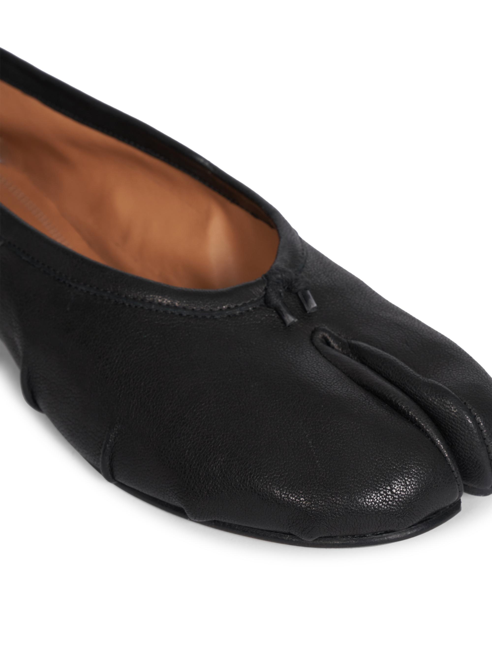 Maison Margiela Tabi Leather Ballerina Flats | Saks Fifth Avenue
