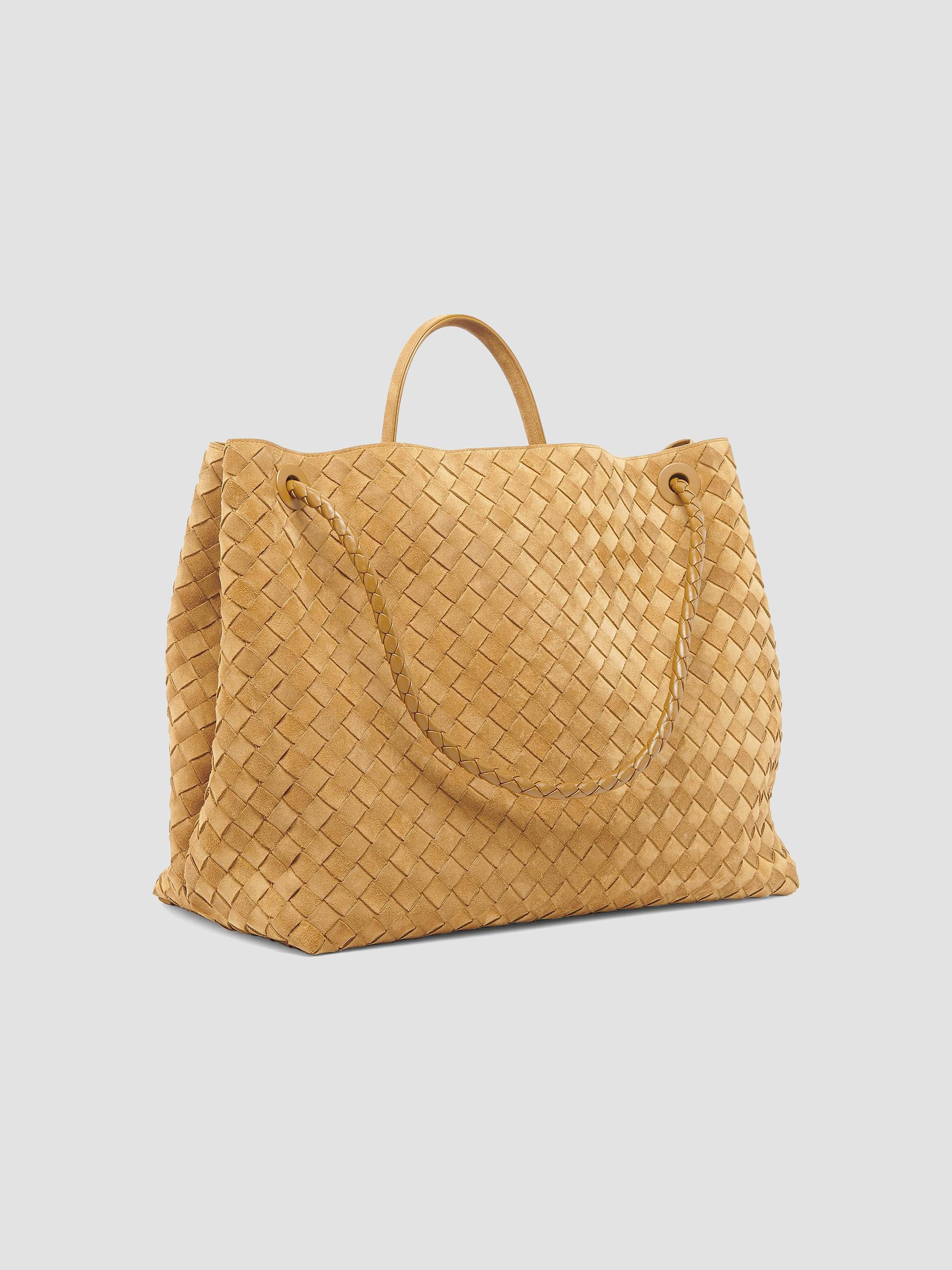 BOTTEGA VENETA イエロー スエード ハンドバッグ Bottega Veneta Large Andiamo Intrecciato Suede Top-Handle Bag