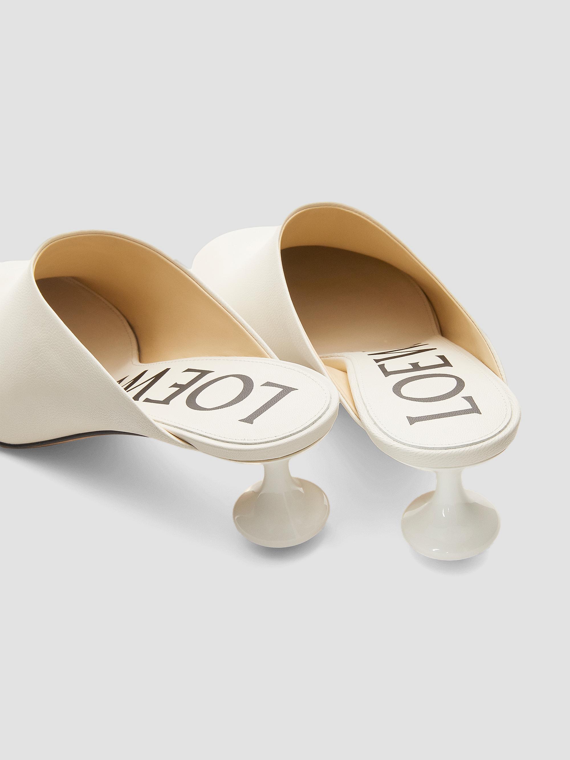 LOEWE　トイミュール LOEWE Toy 45MM Leather Mules | Saks Fifth Avenue