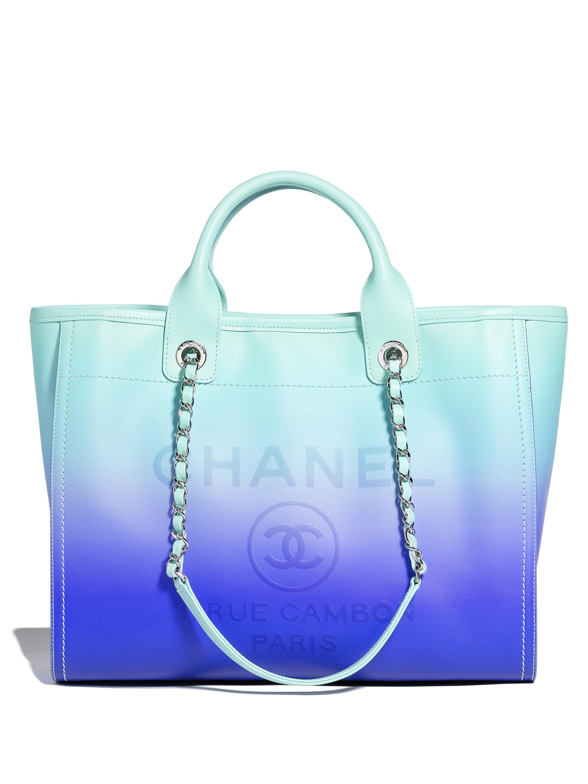 極美品CHANEL 海軍ブルー Cerf 手提げバッグ 18開カード付 鑑定済 極美品CHANEL 海軍ブルー Cerf 手提げバッグ 18開カード付 鑑定済