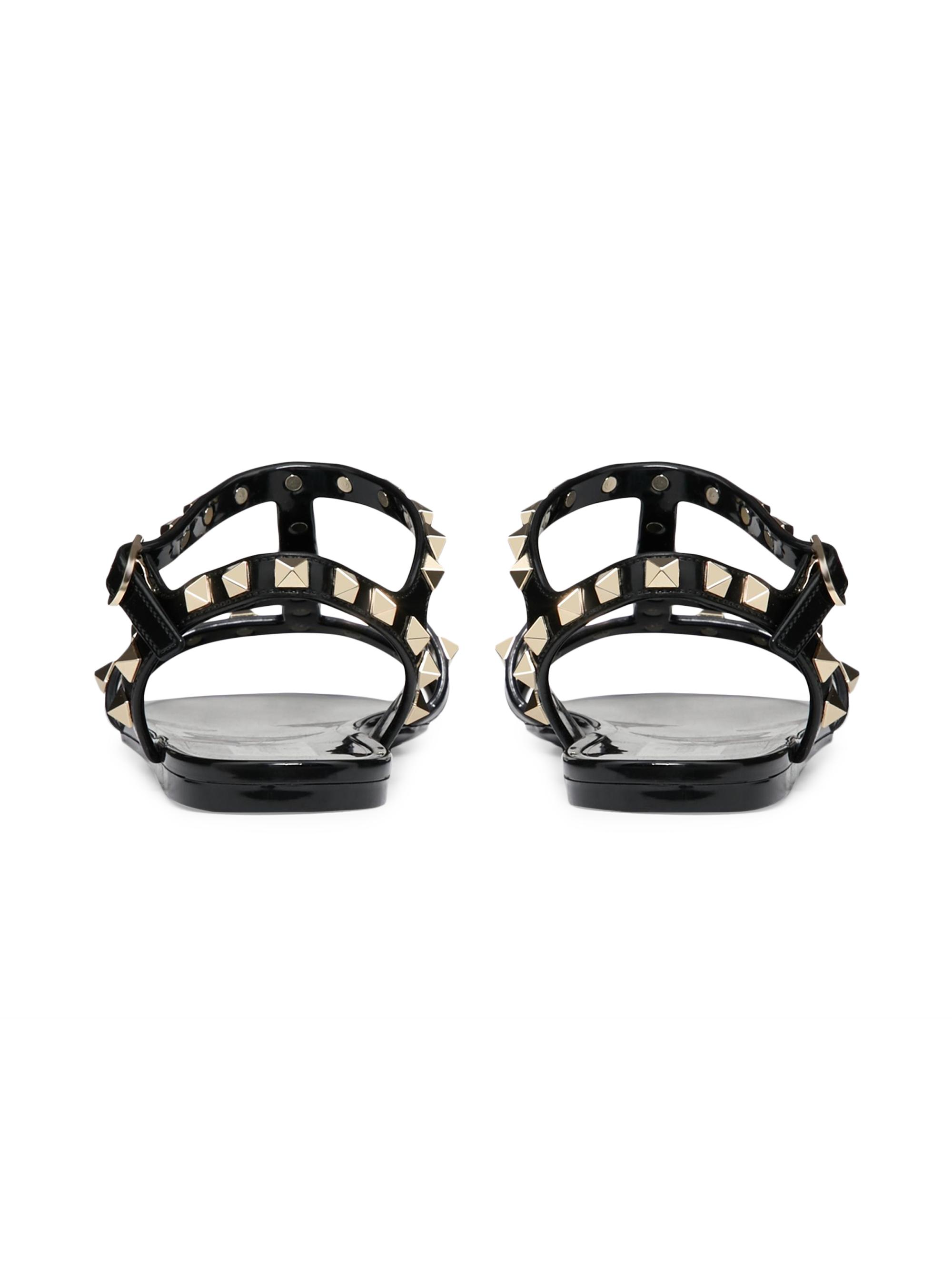 VALENTINO GARAVANI ＊ FLAT RUBBER サンダル Valentino Garavani Rockstud Flat Rubber Sandals | Saks Fifth
