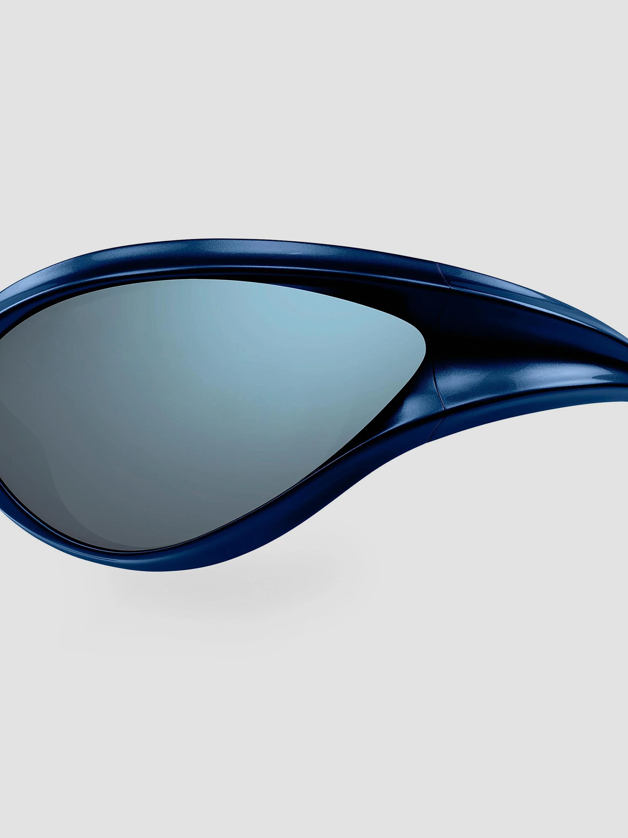 Balenciaga Dynamo Round Cles Sunglasses 77 Eyewear Balenciaga - Dynamo Round Sunglasses - Black - Sunglasses  main image 3