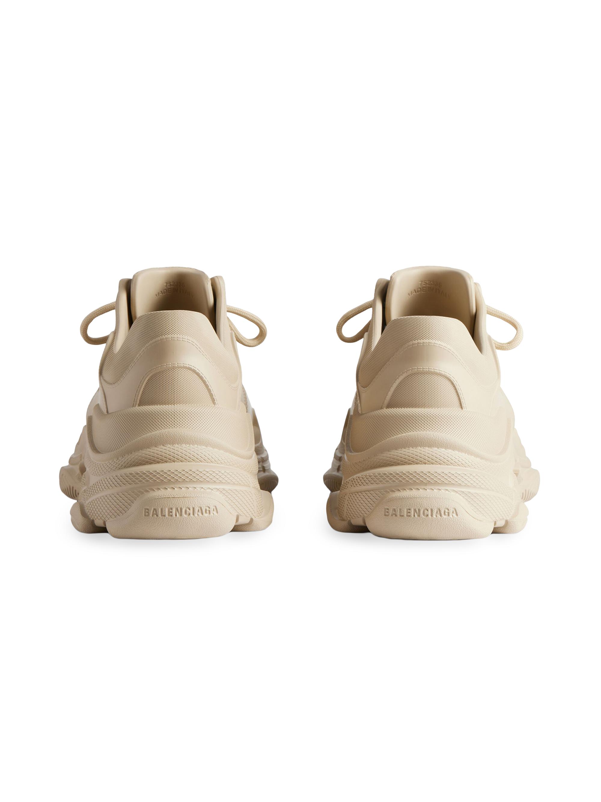 balenciaga triple s tongue tag