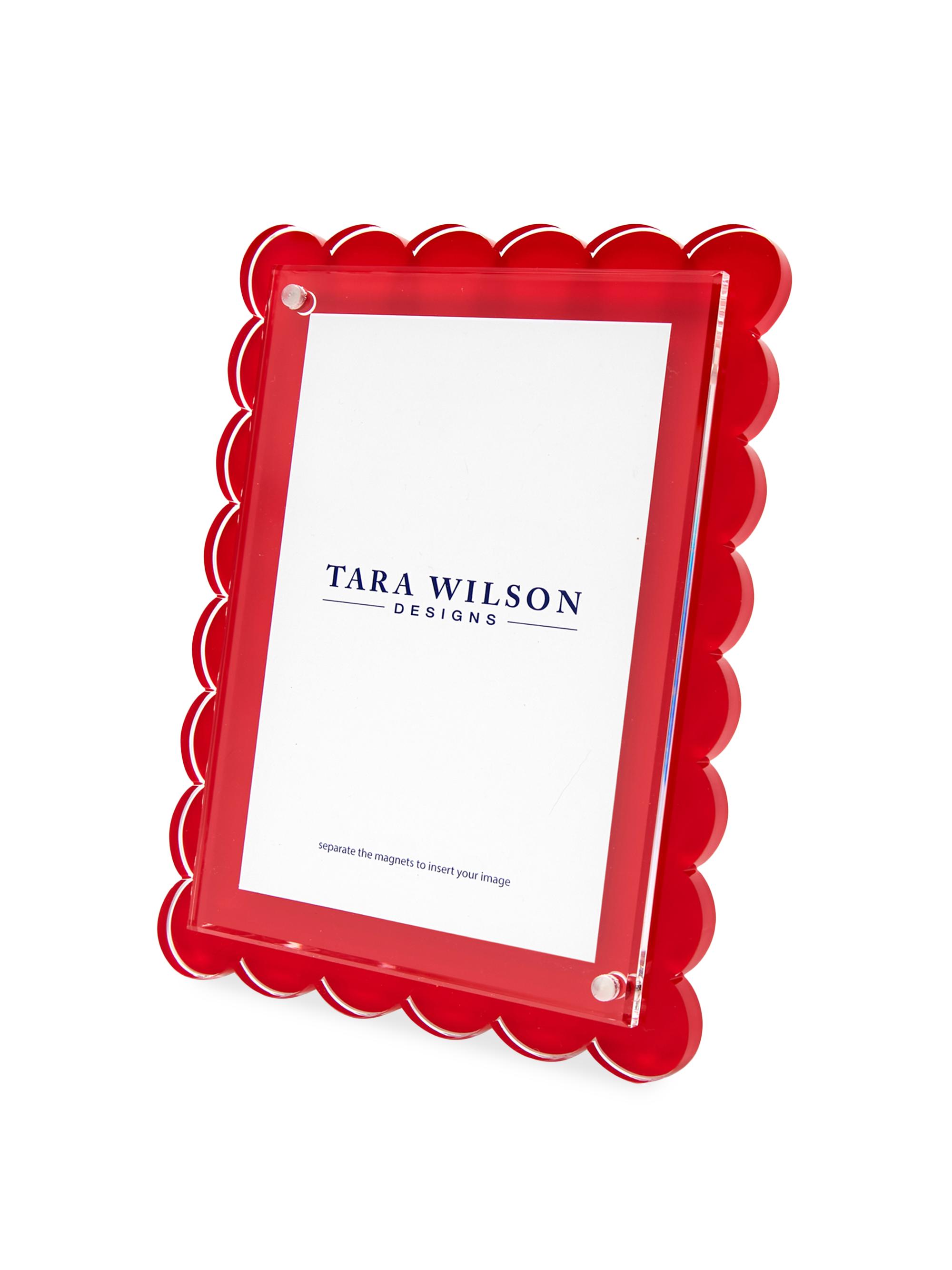 Tara Wilson Designs Scalloped Acrylic Frame - Pastel Pink 8 x 10