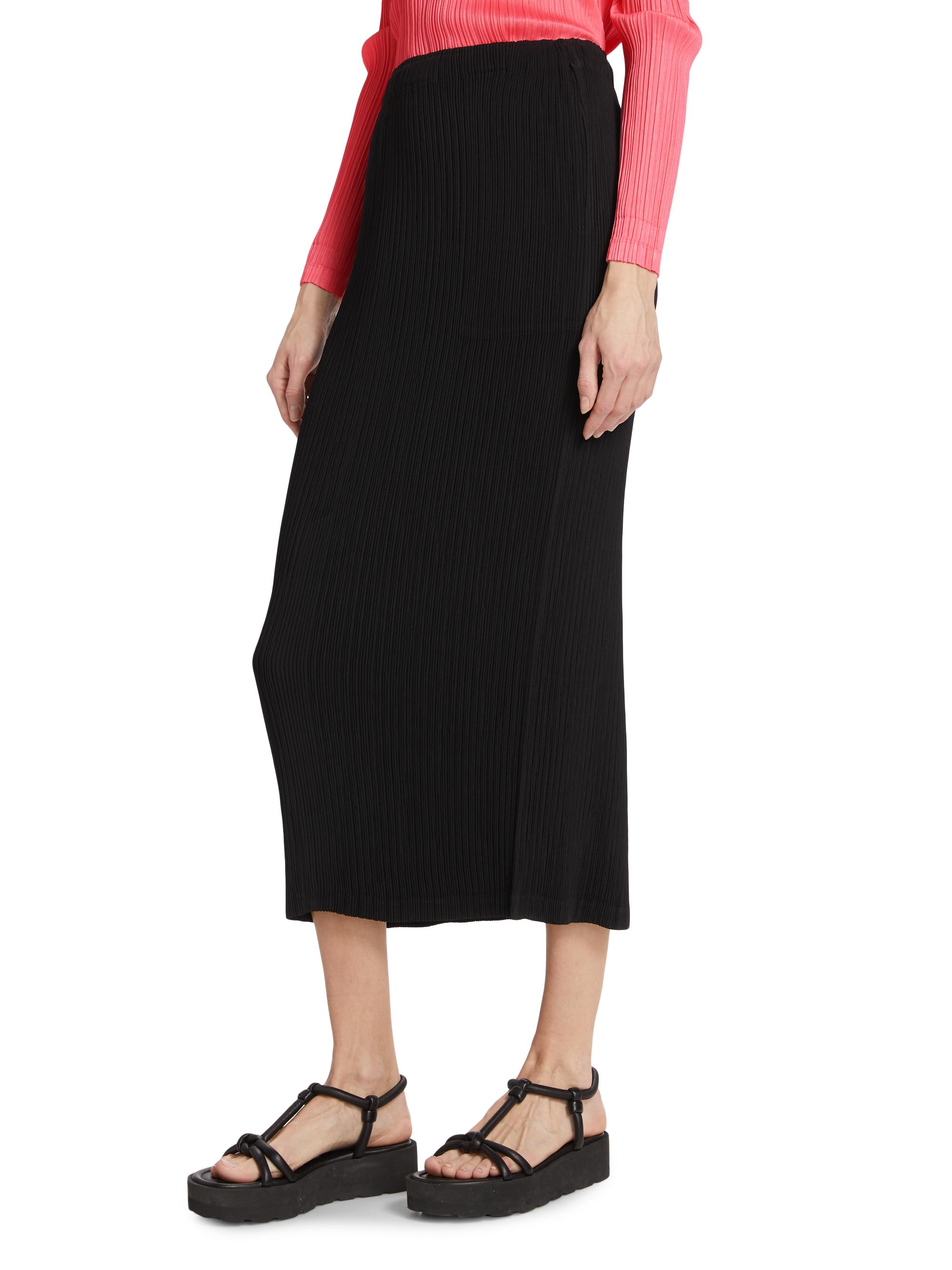 Shop Issey Miyake Grasping the Formless Hatching Pleats Midi-Skirt  