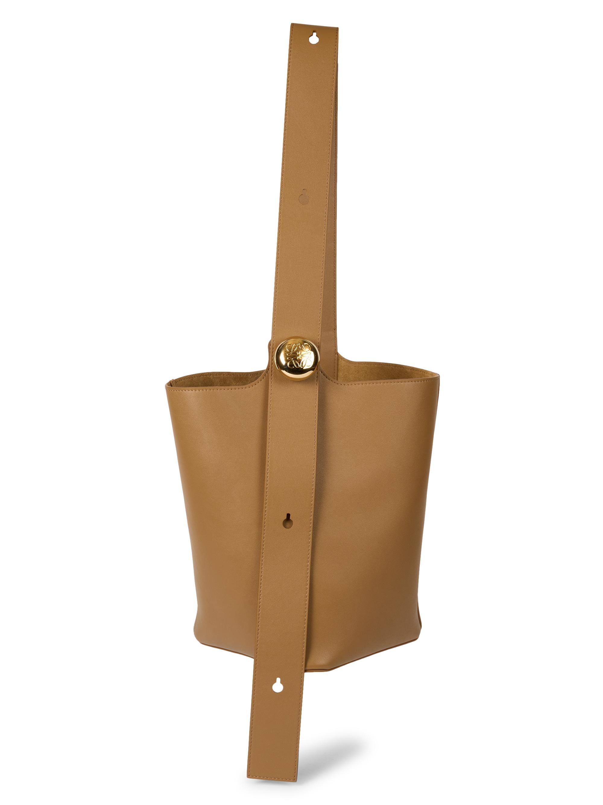 LOEWE Women's Pebbled Leather Bucket Bag - Oak