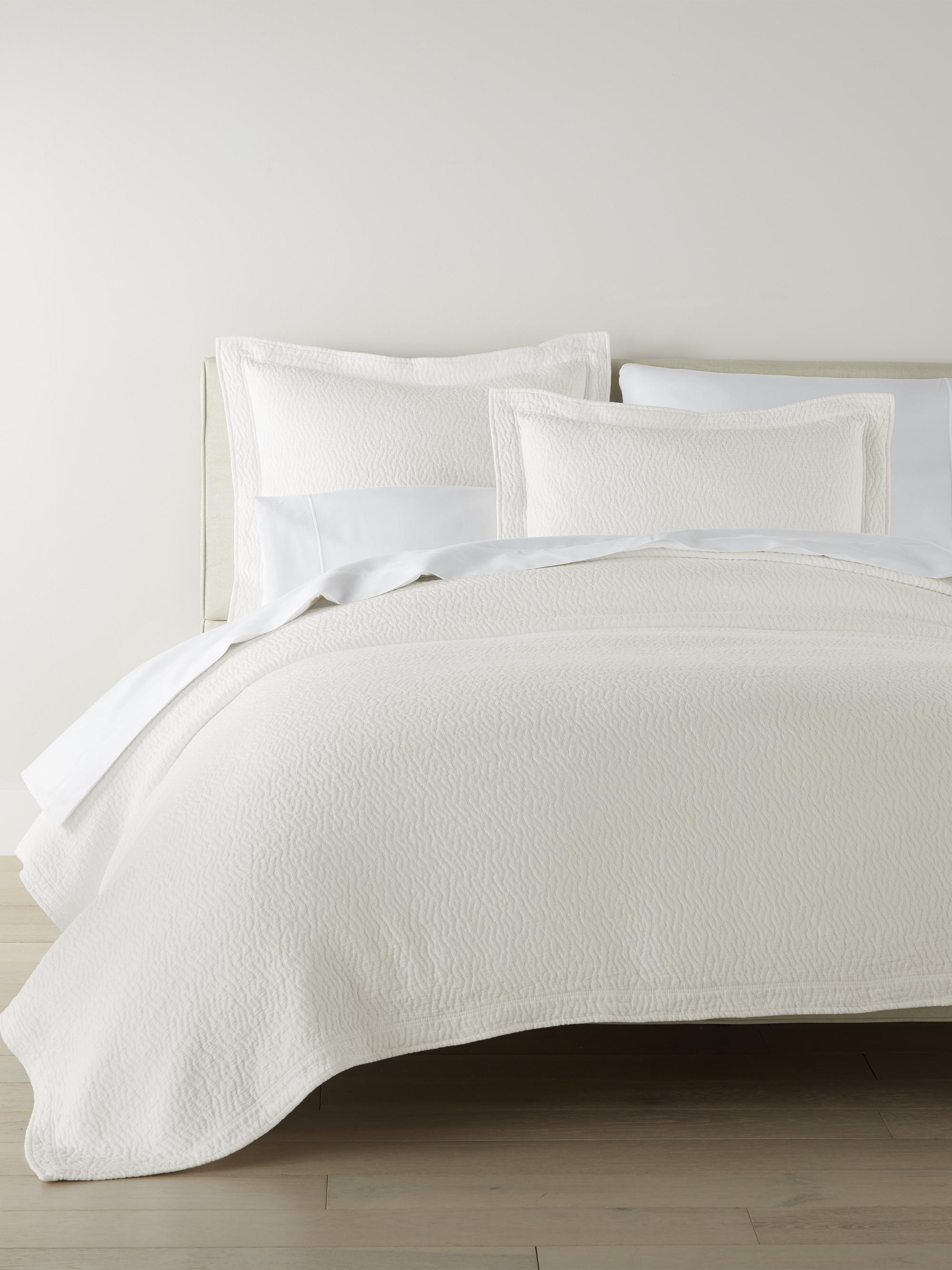 Peacock Alley Mia Bedding Collection - Dune King