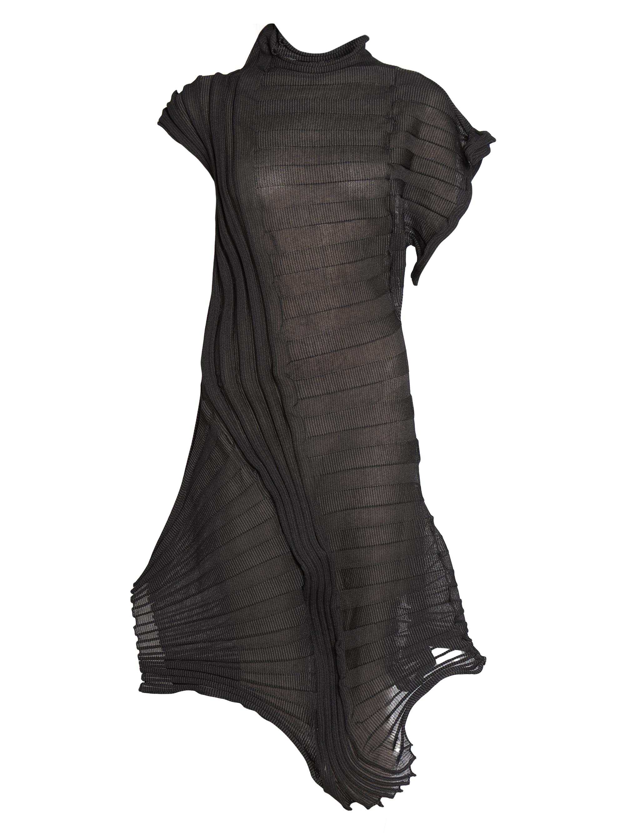 Issey Miyake Women's Mesh Asymmetric Midi-Dress - Black