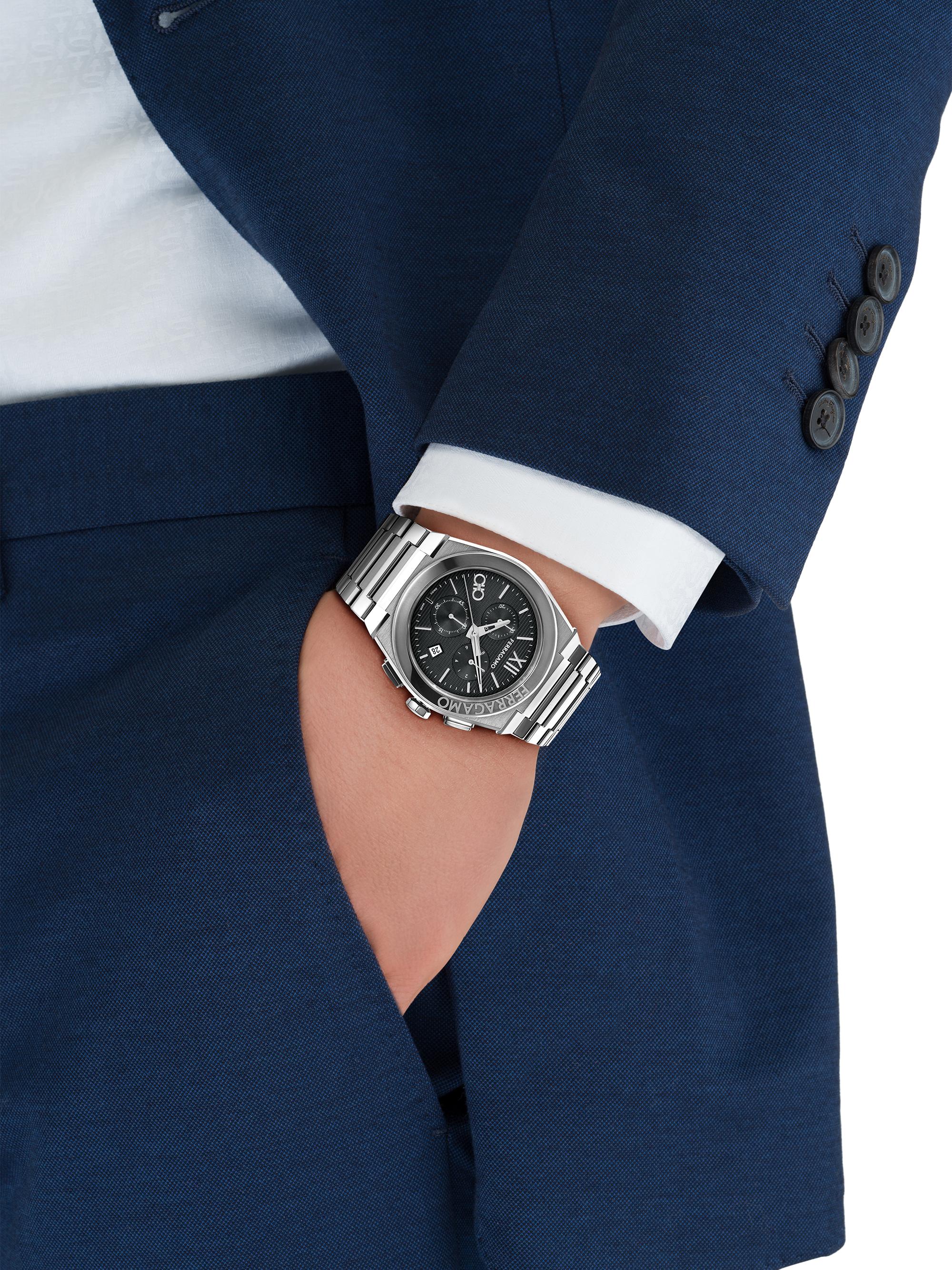 Salvatore Ferragamo シルバー アナログ腕時計 FERRAGAMO Vega Chrono Stainless Steel Bracelet Watch/42MM | Saks