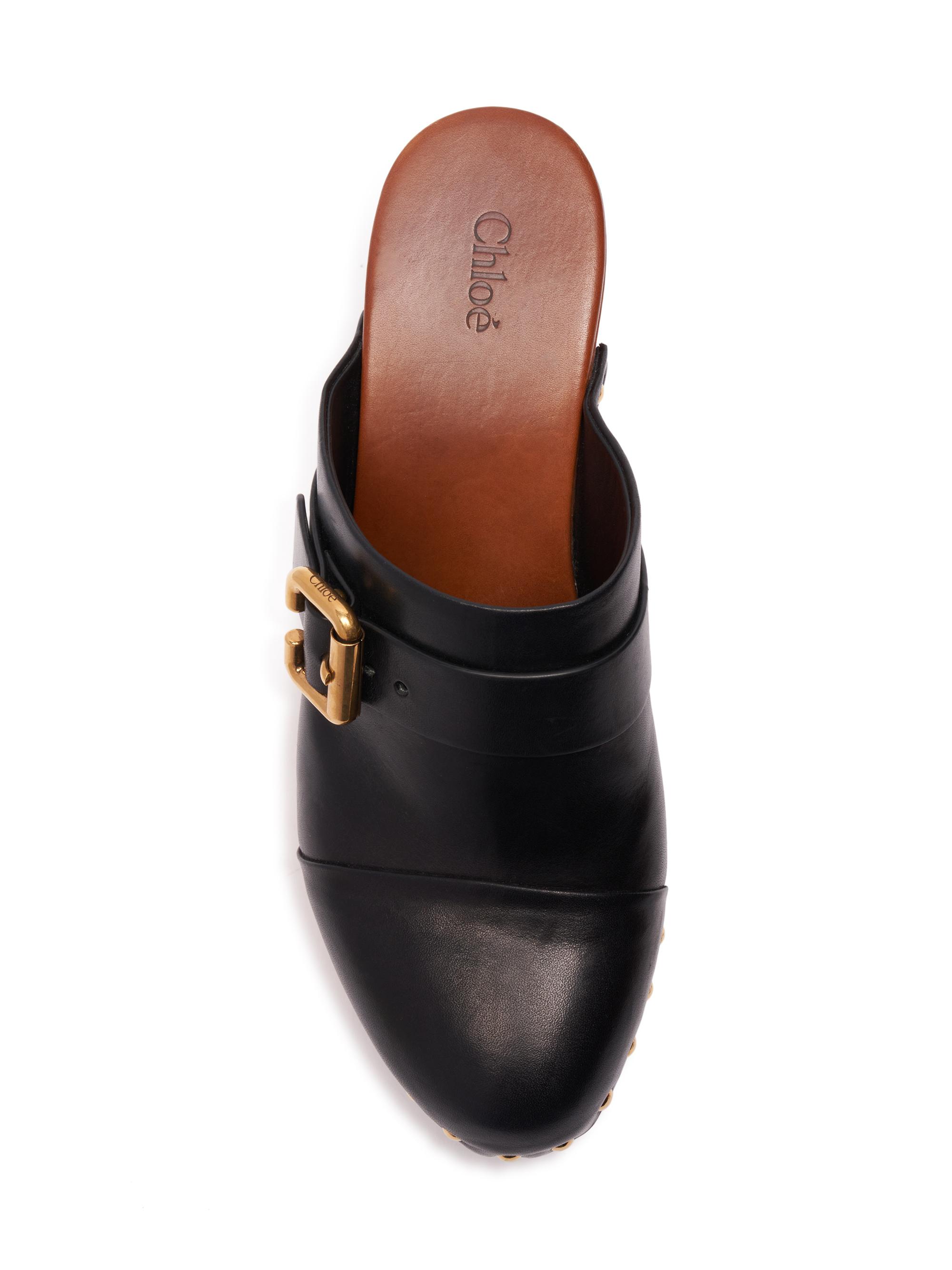 Chloé Jeannette 40MM Leather Clogs | Saks Fifth Avenue