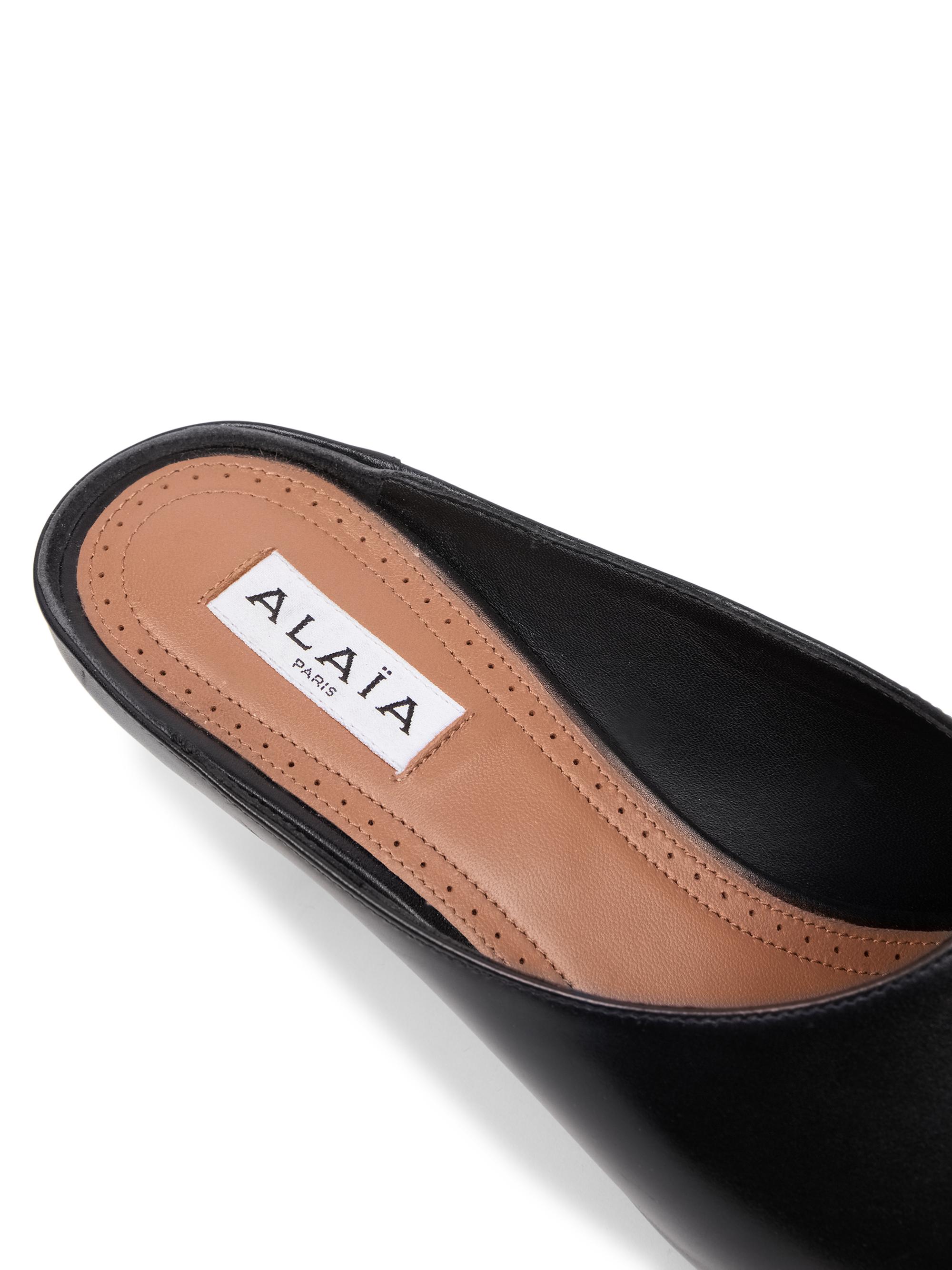 ALAIA アライアのレザーサボ（ミュール）／新品未使用 限定関税込 ALAIA アライア 靴 サンダル Leather sandals 627198