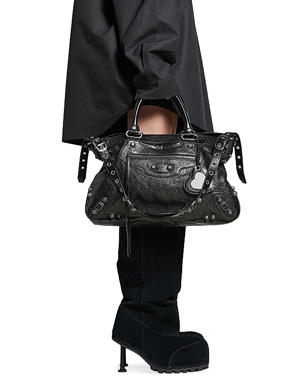 Shop Balenciaga Neo Cagole XL Tote Bag Plus | Saks Fifth Avenue Shop Balenciaga Neo Cagole XL Tote Bag Plus | Saks Fifth Avenue