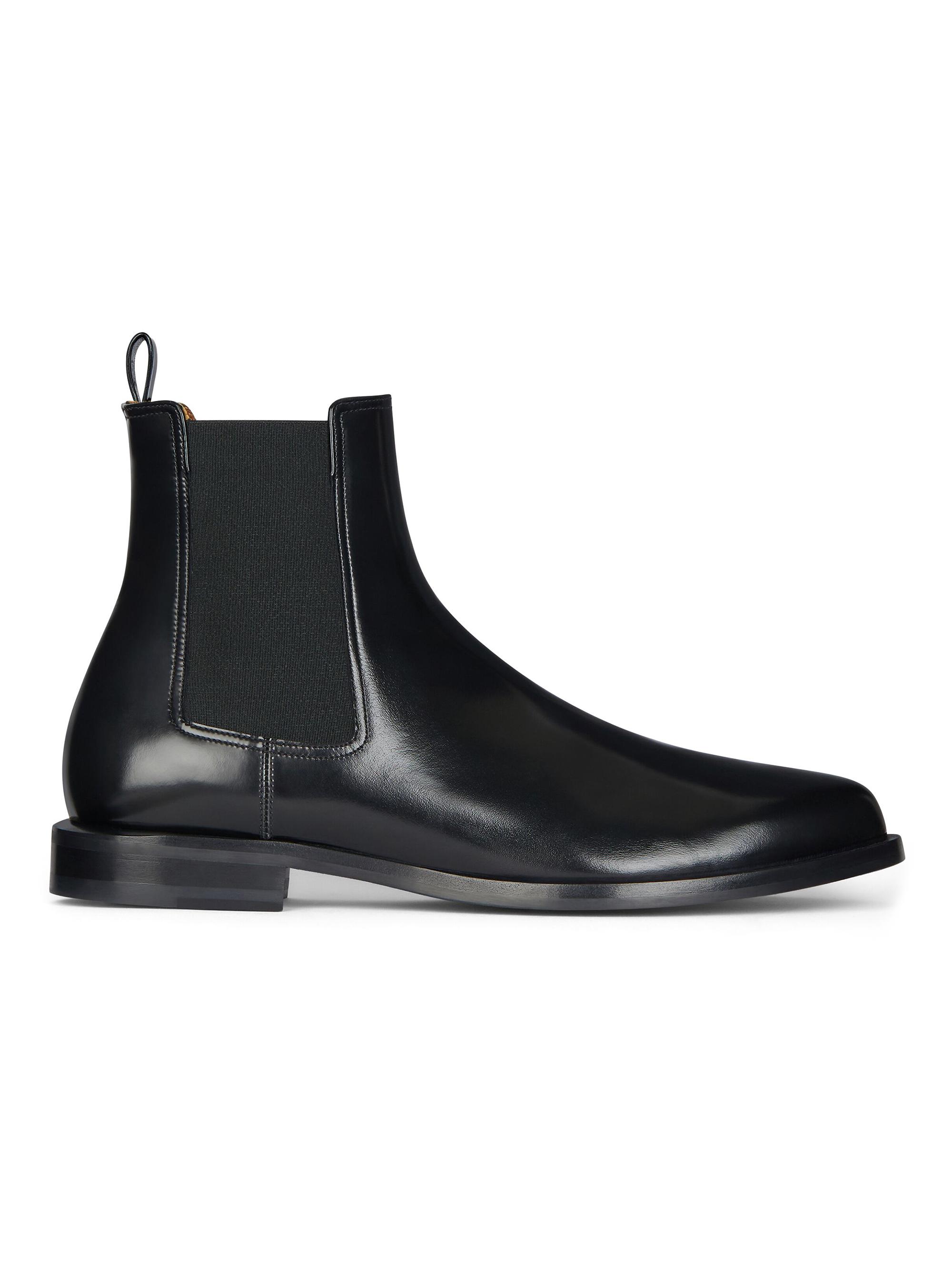 Givenchy Men's Classic Chelsea Boots in Leather - Black