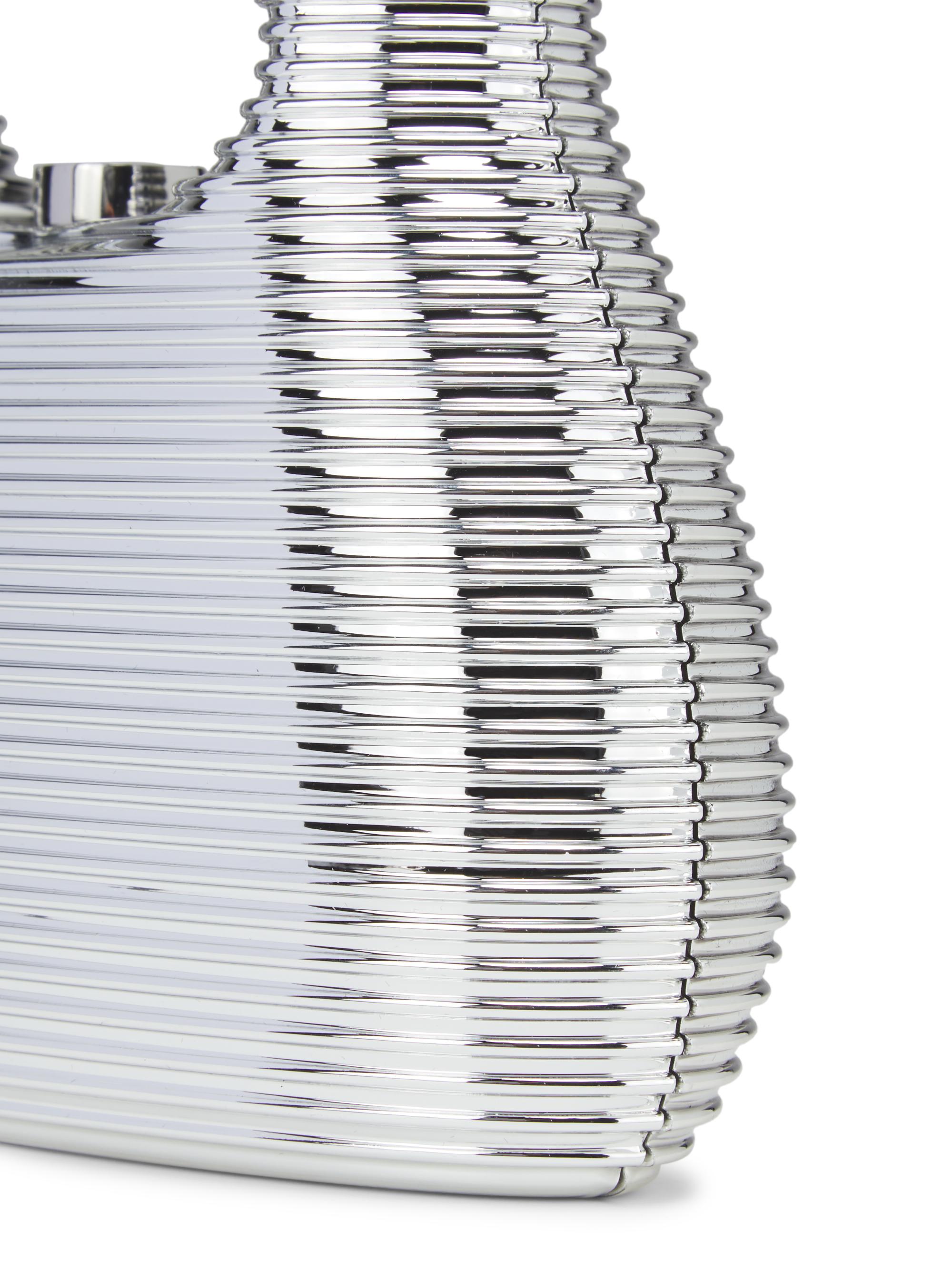 ミニダルマ　ハンドメイド 📸 @t.anhrb MINI GT NISSAN Z VEILSIDE FFZ400 CHROME - ONE NIGHT IN