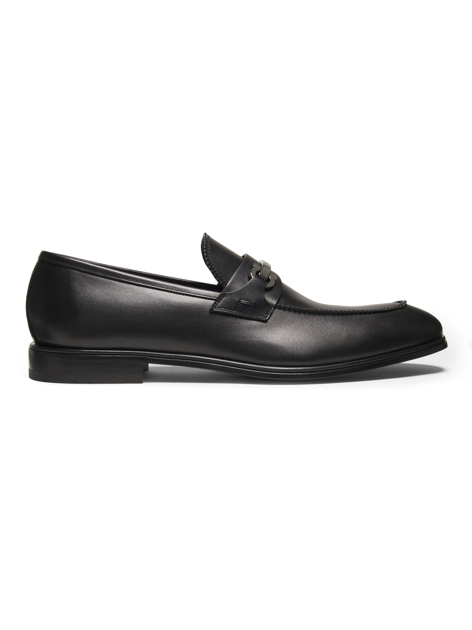 靴 burberry 24ss Loafer Burberry Barbed Leather Loafers | Saks Fifth Avenue