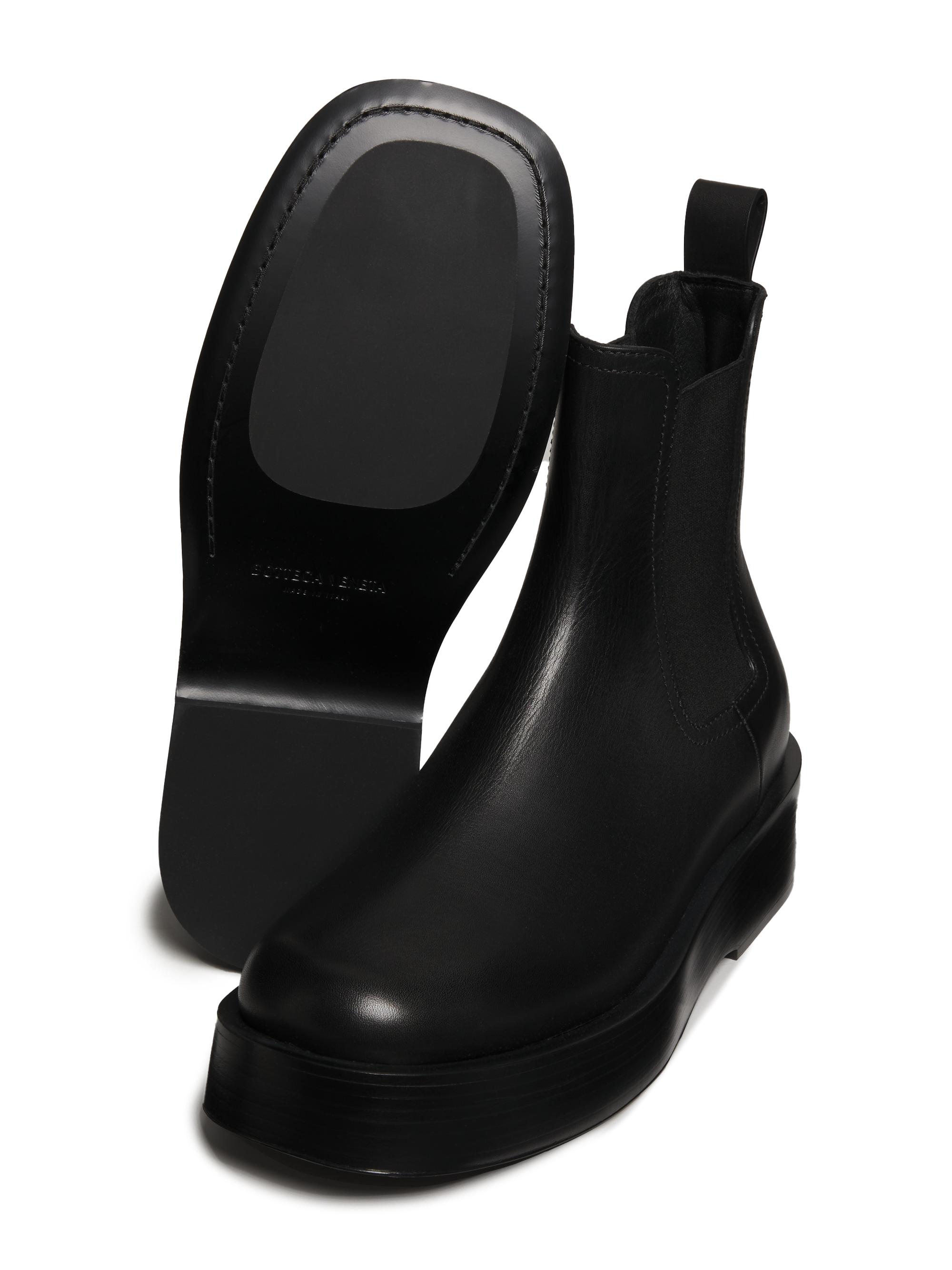 BOTTEGA VENETA ラグブーツ サイズ　35.5 Women's Lug Lace-Up Boot in Black | Bottega Veneta US