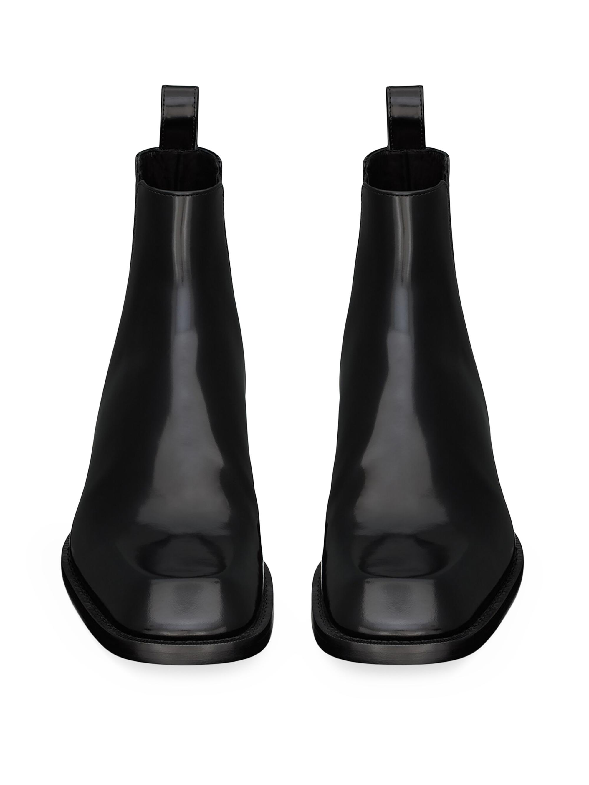 Saint Laurent Vadim Chelsea Boots in Smooth Leather | Saks Fifth