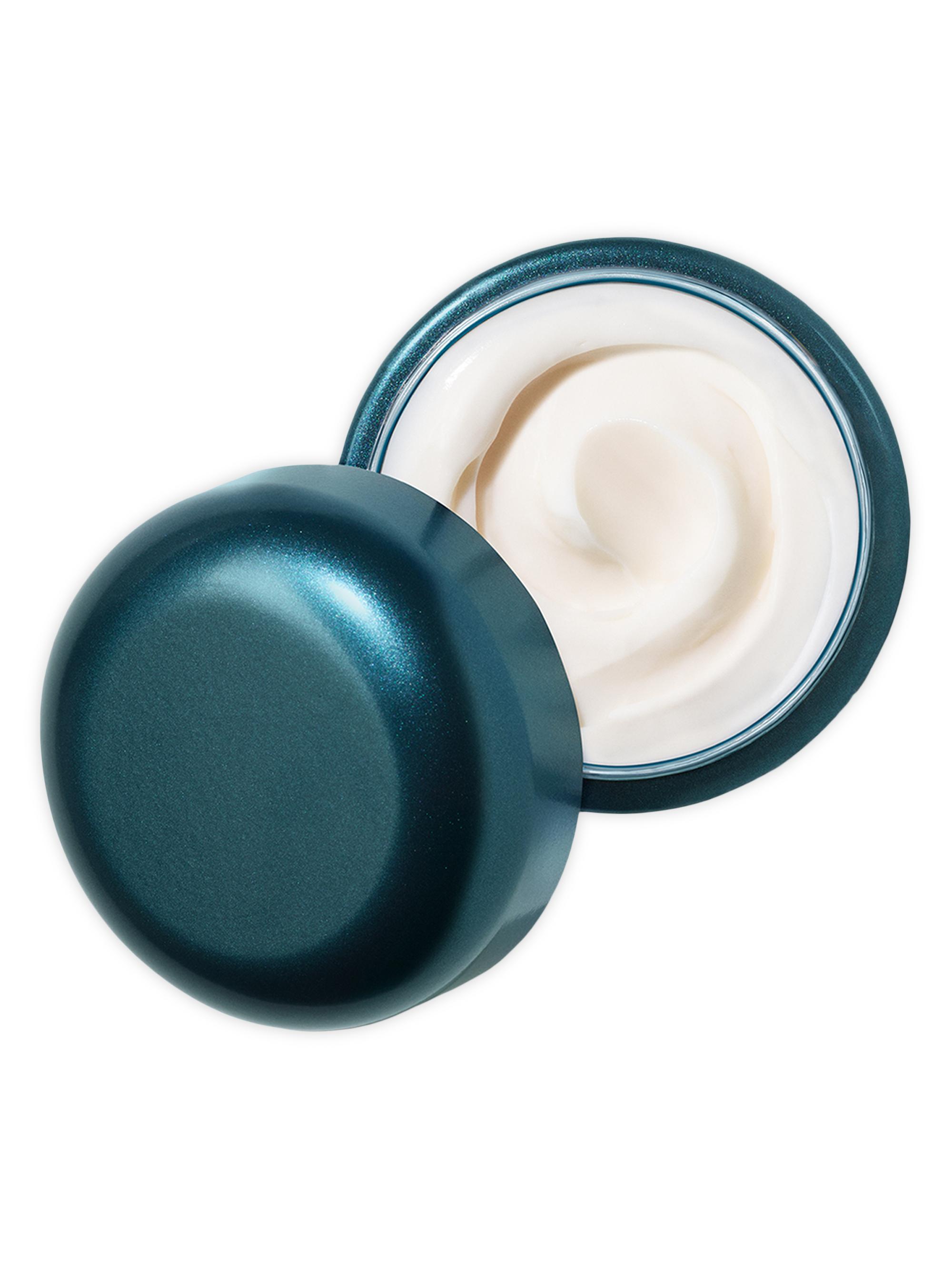 La Mer The Rejuvenating Night Cream | Saks Fifth Avenue