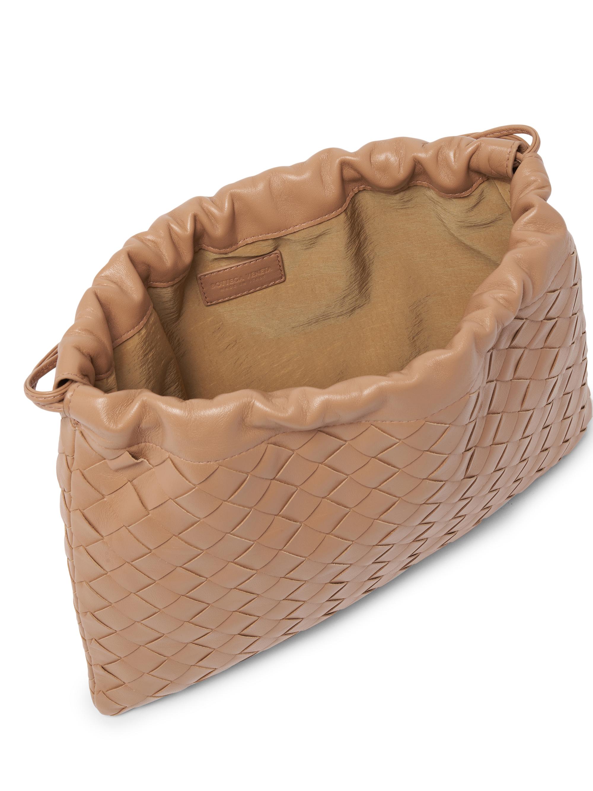 BOTTGA VENETAポーチ Bottega Veneta Intrecciato Leather Pouch | Saks Fifth Avenue