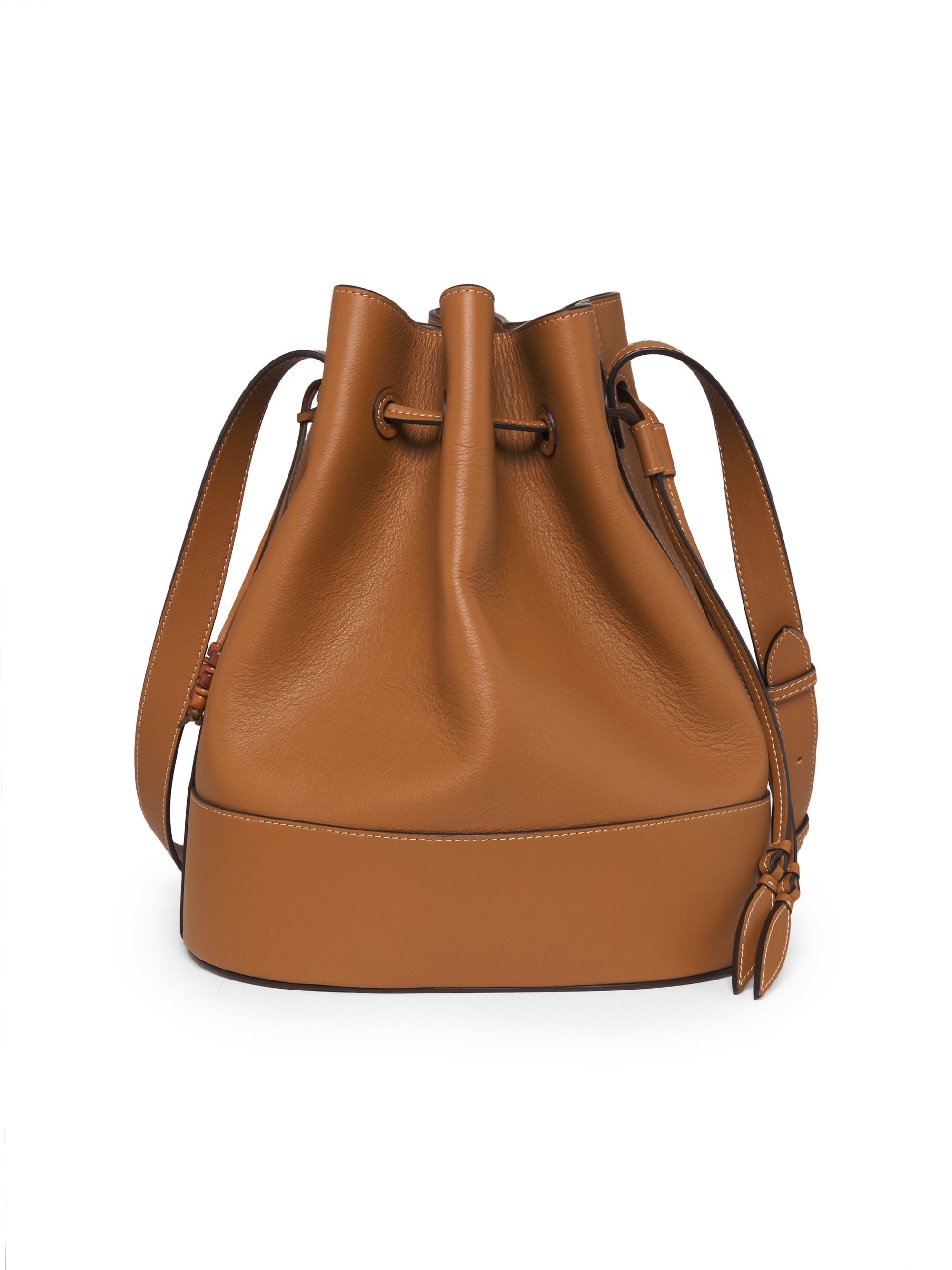 Hunting Season Women's Extra-Large Leather Bucket Bag - Camel
