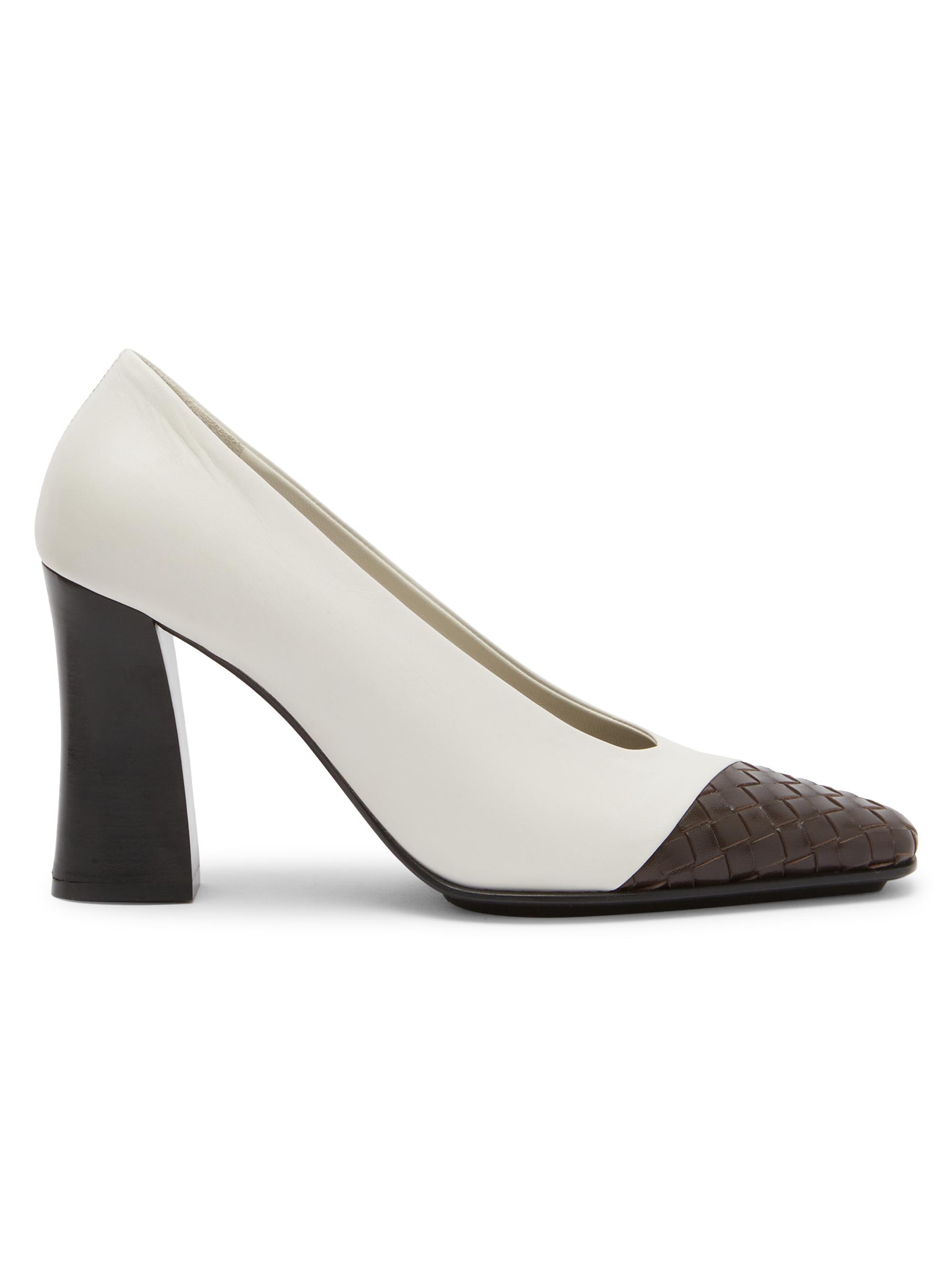 Bottega Veneta Women's Step 85MM Leather Pumps - Fondant