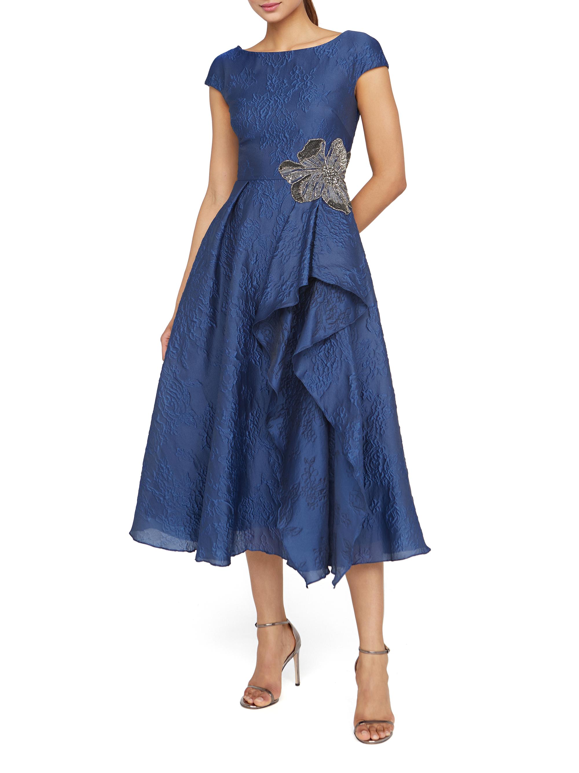 knee length dresses for ladies Kaia Sleeve Midi Dress US6 / Lime main image 1