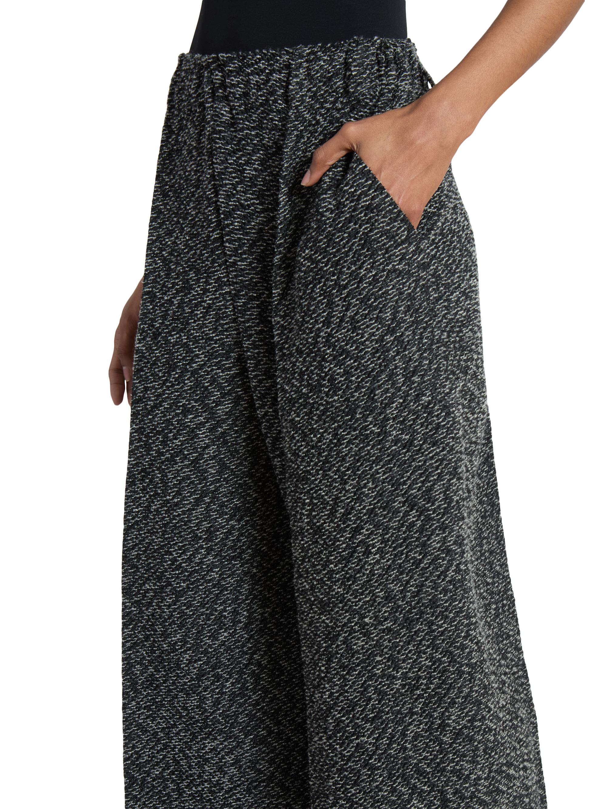 0*7様 ISSEY MIYAKE ブラックストライプパンツ 0*7様 ISSEY MIYAKE