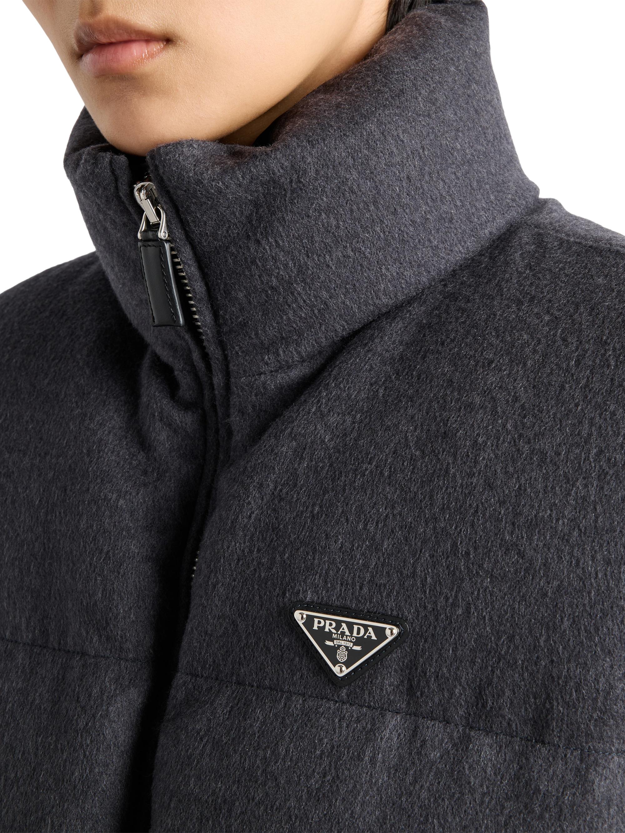 PRADA グレー ダウンベスト PRADA チャコールグレー ダウンベスト 【公式通販】