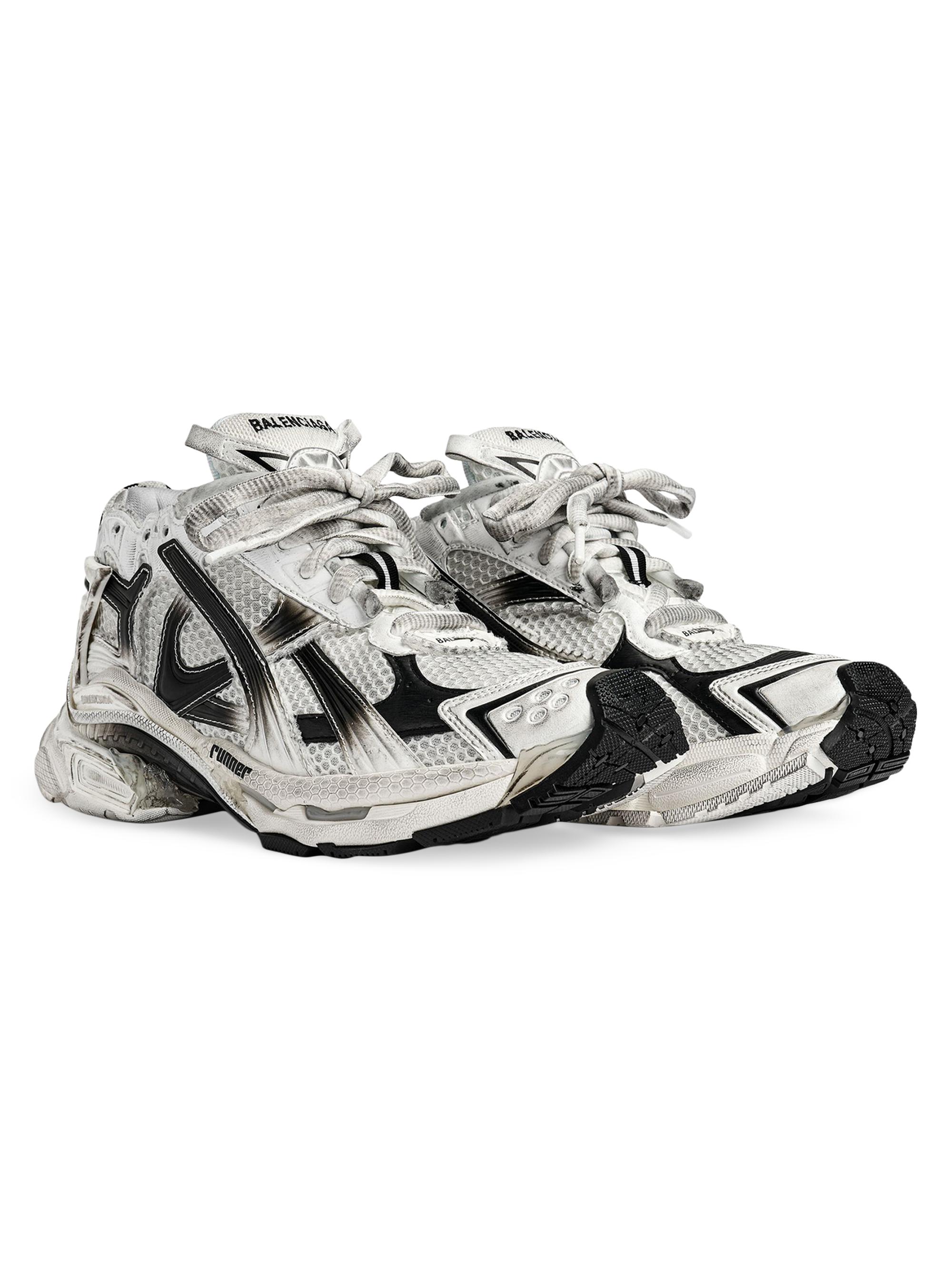 BALENCIAGA RUNNER 43 ブラック/ホワイト Balenciaga Runner Gradient Sneakers | Saks Fifth Avenue