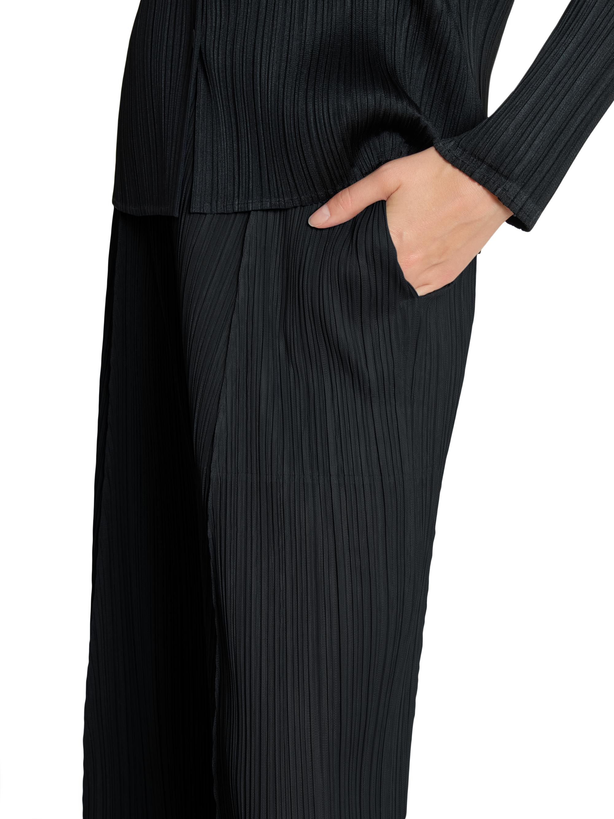 プリーツプリーズ THICKER BOTTOMS1 THICKER BOTTOMS 1 – ISSEY MIYAKE ONLINE STORE