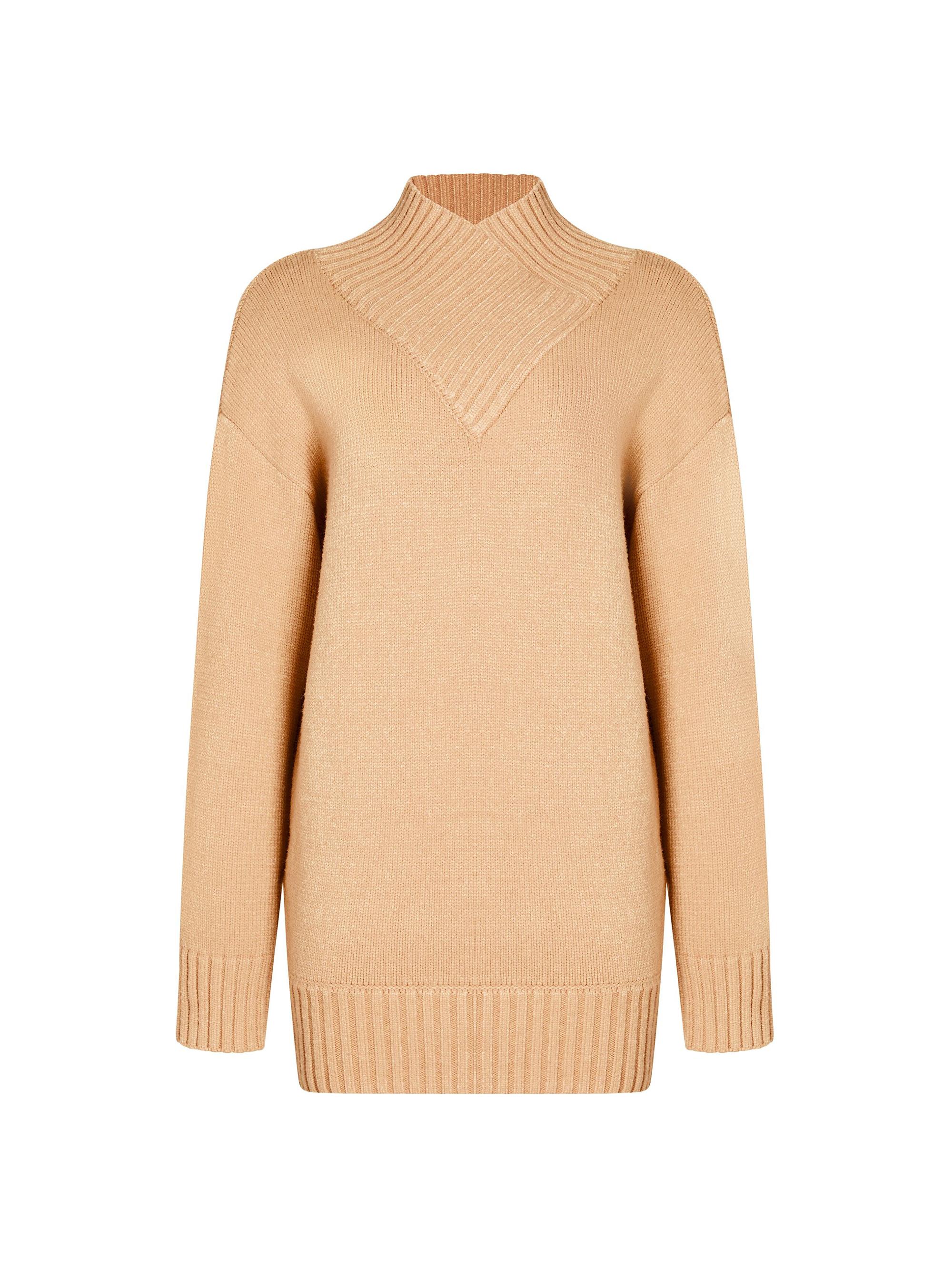 Ser.o.ya Women's Dessa Chunky Knit Sweater - Beige