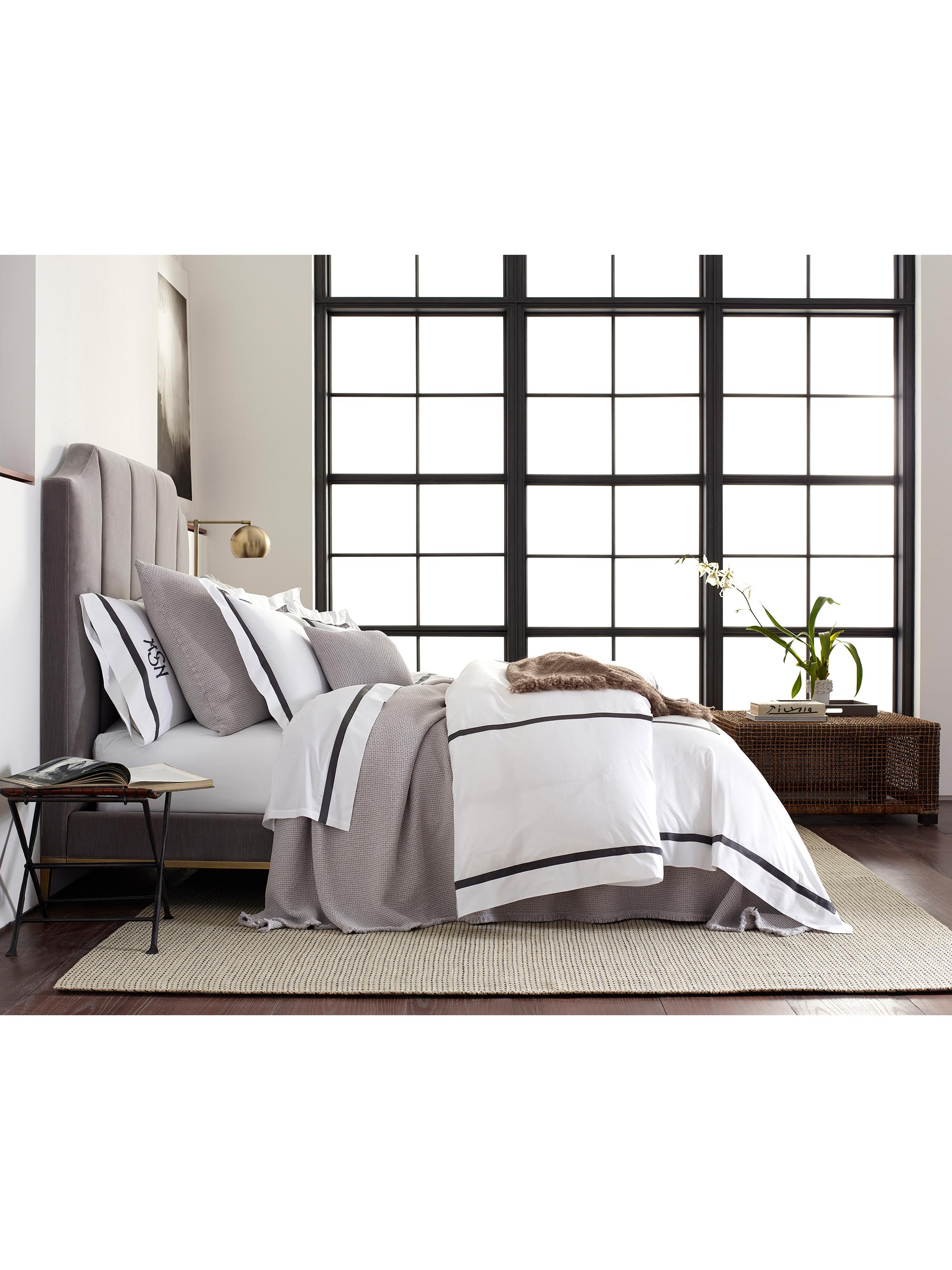 Matouk Milano Cotton Fitted Sheet - White California King