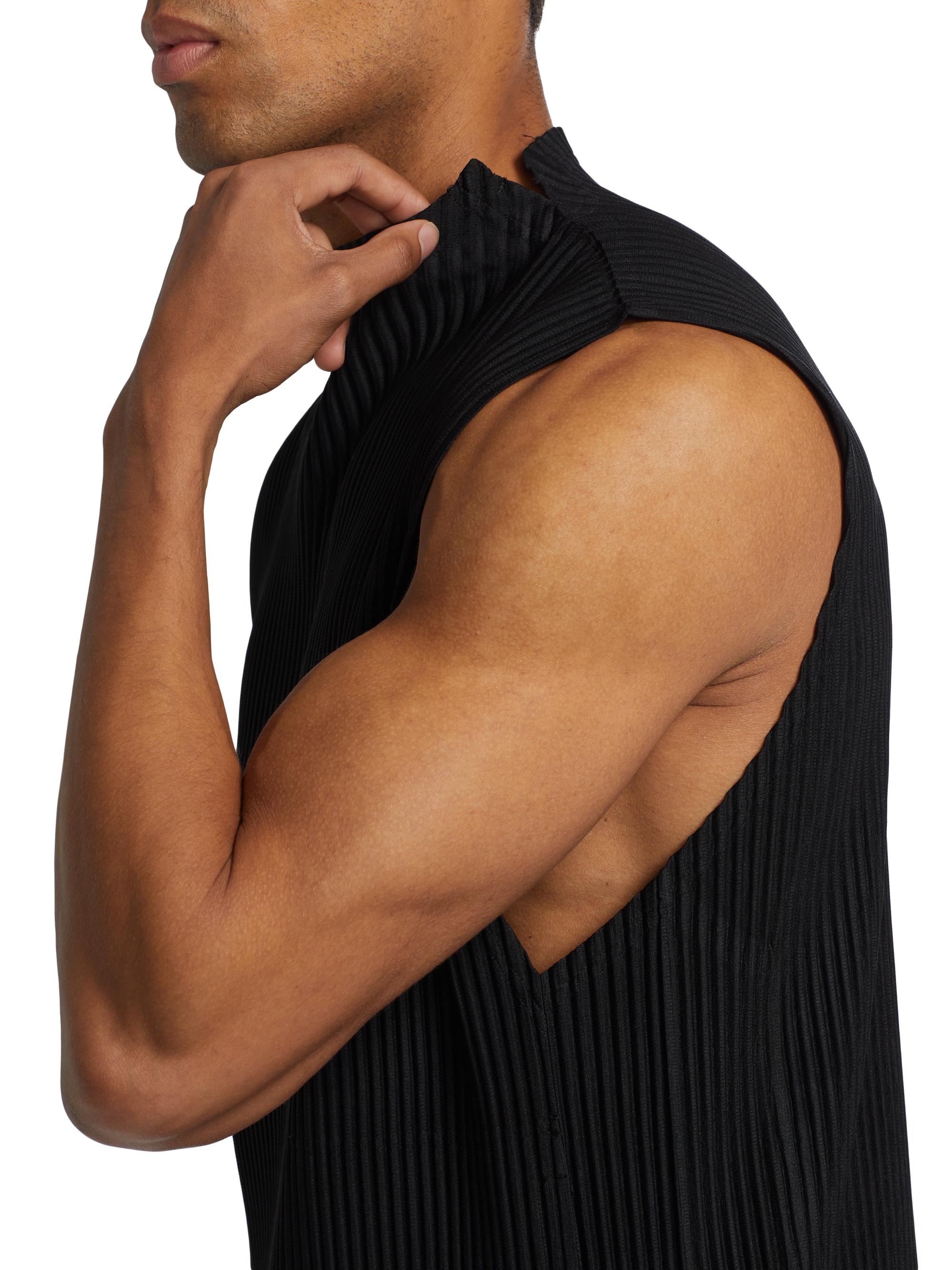HOMMEPLISSE ISSEY MIYAKE プリーツベスト ノースリーブ