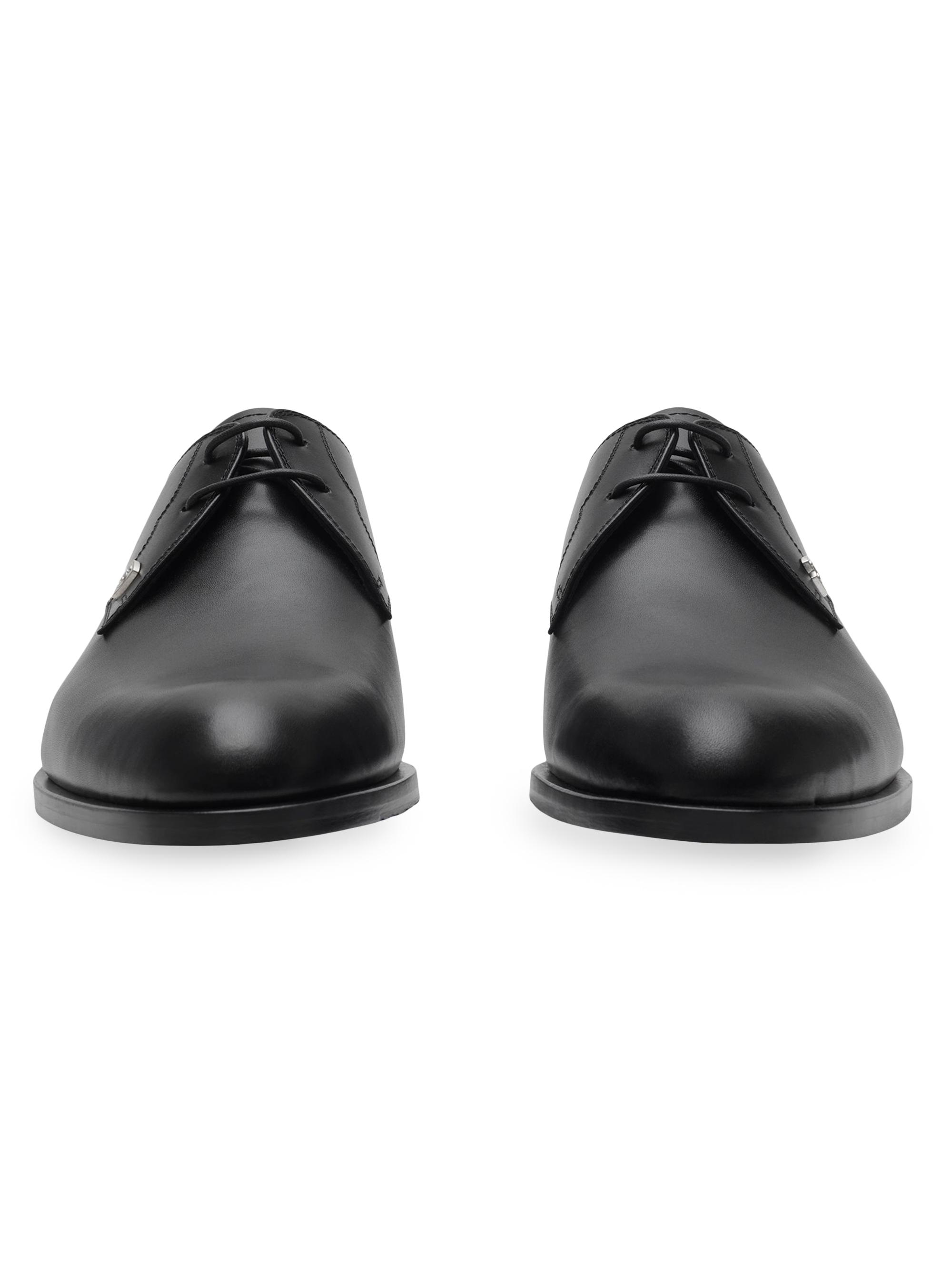 Burberry Carlyle Leather Derbys | Saks Fifth Avenue