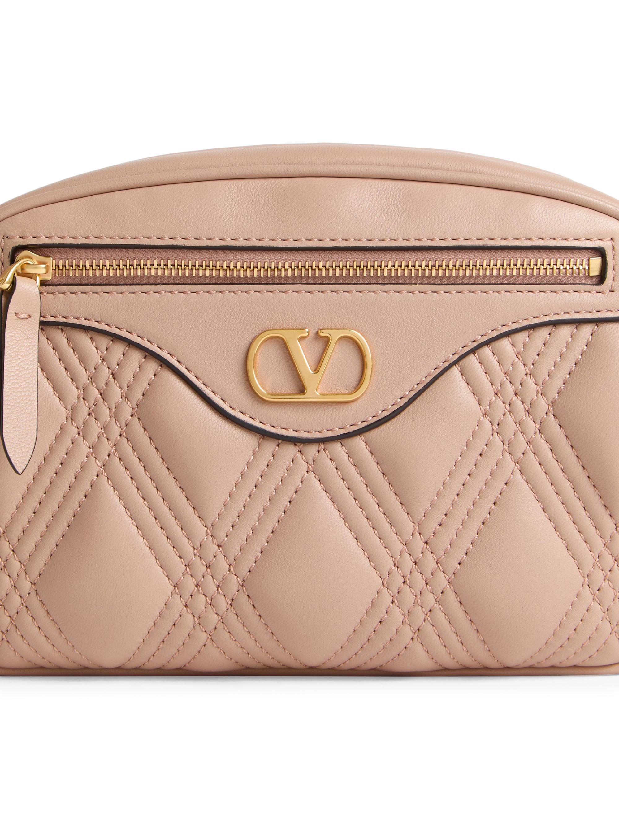 VALENTINO ガヴァーニ キルティ 67 ショルダーバッグ Quiltie 67 Mini leather shoulder bag in black - Valentino Garavani