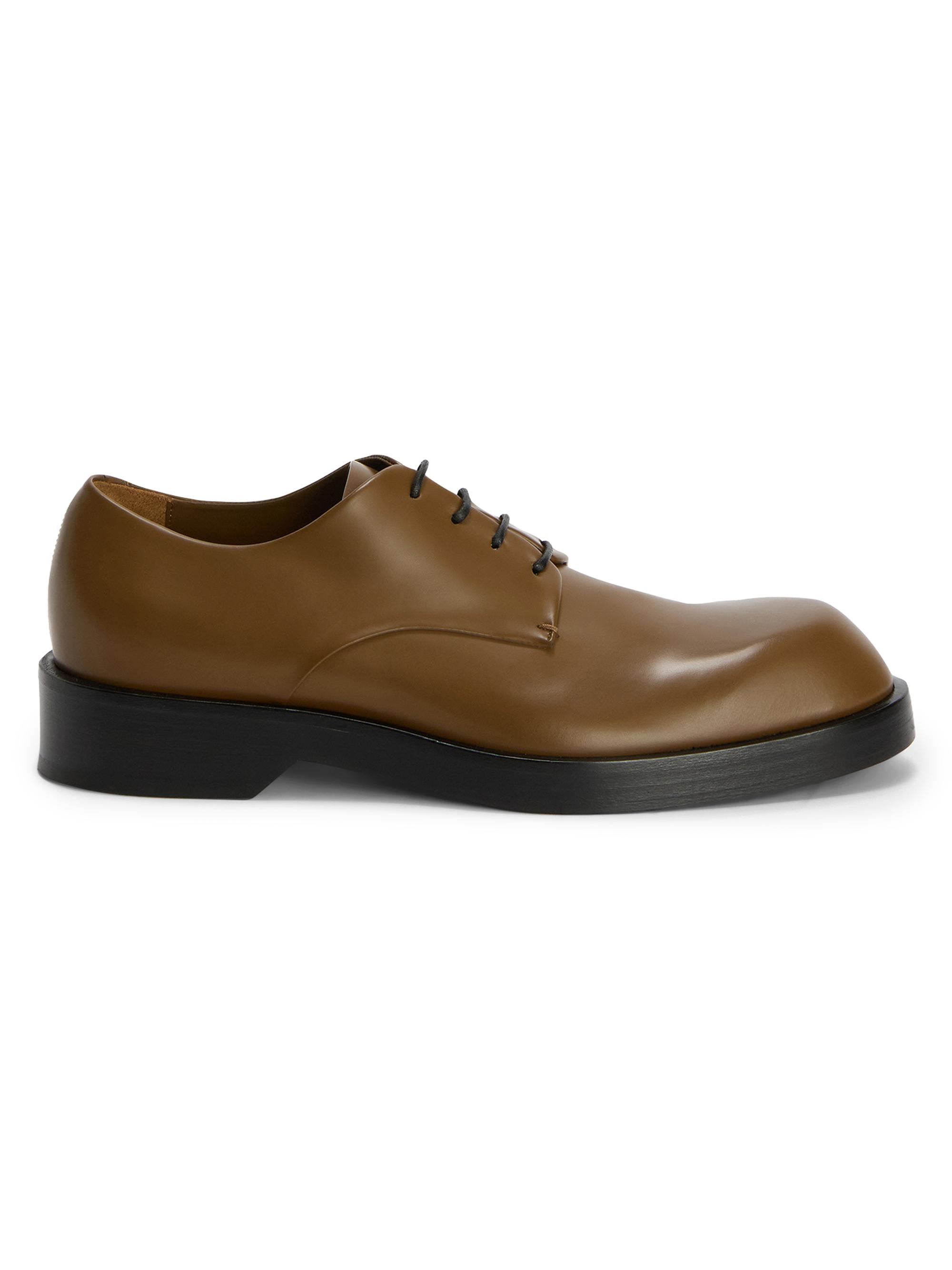 Jacquemus Les Bateaux Pavane Leather Dress Shoes | Saks Fifth Avenue
