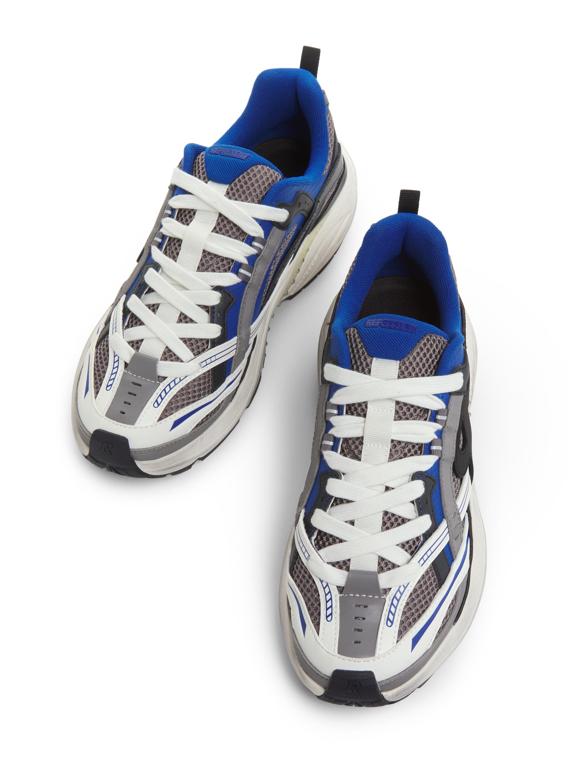 Storm Runner Low-Top Sneakers