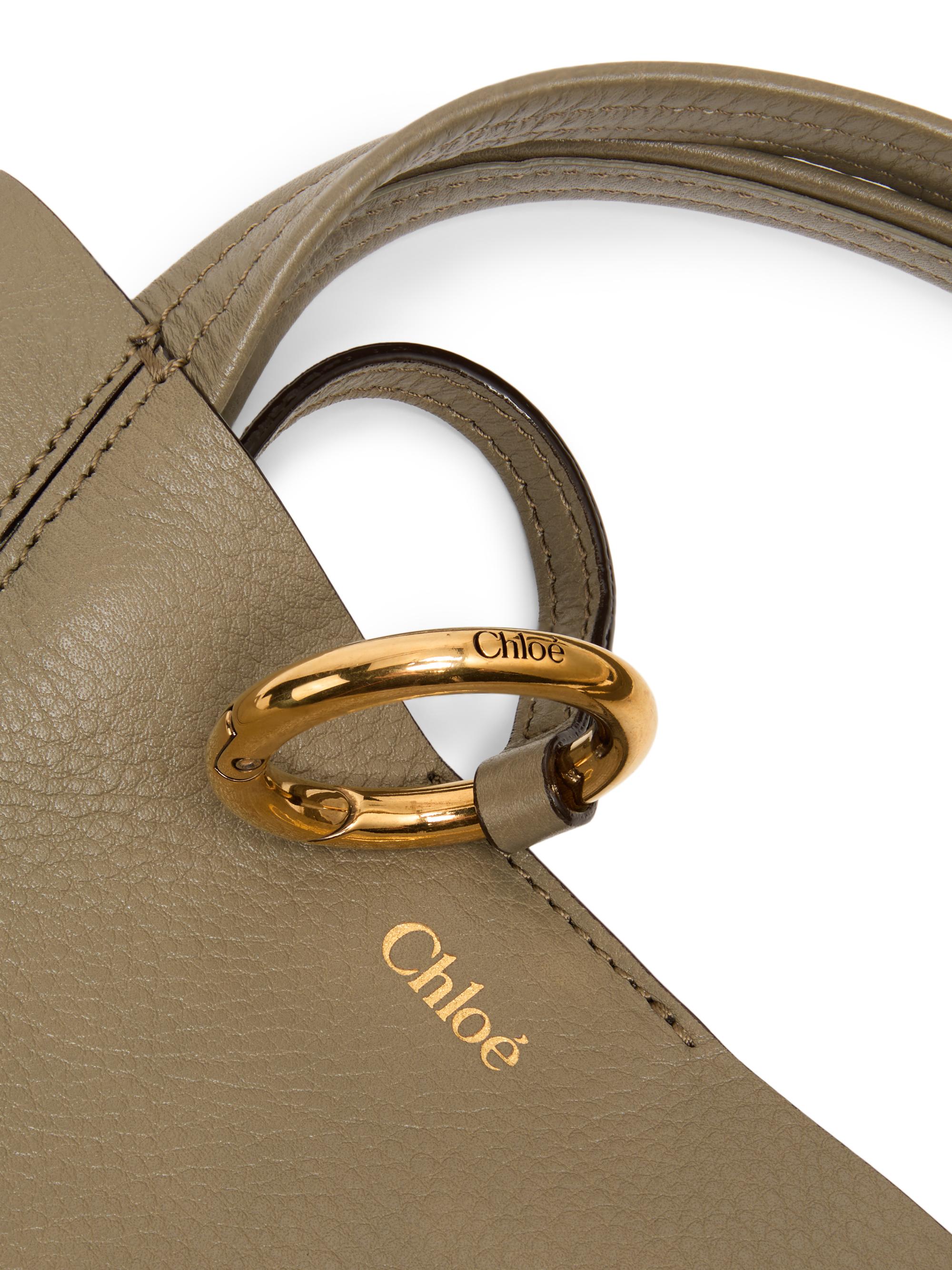 ユニ&クロエ&チエル　SP チエルサイン Chloé Small Spin Leather Tote Bag | Saks Fifth Avenue