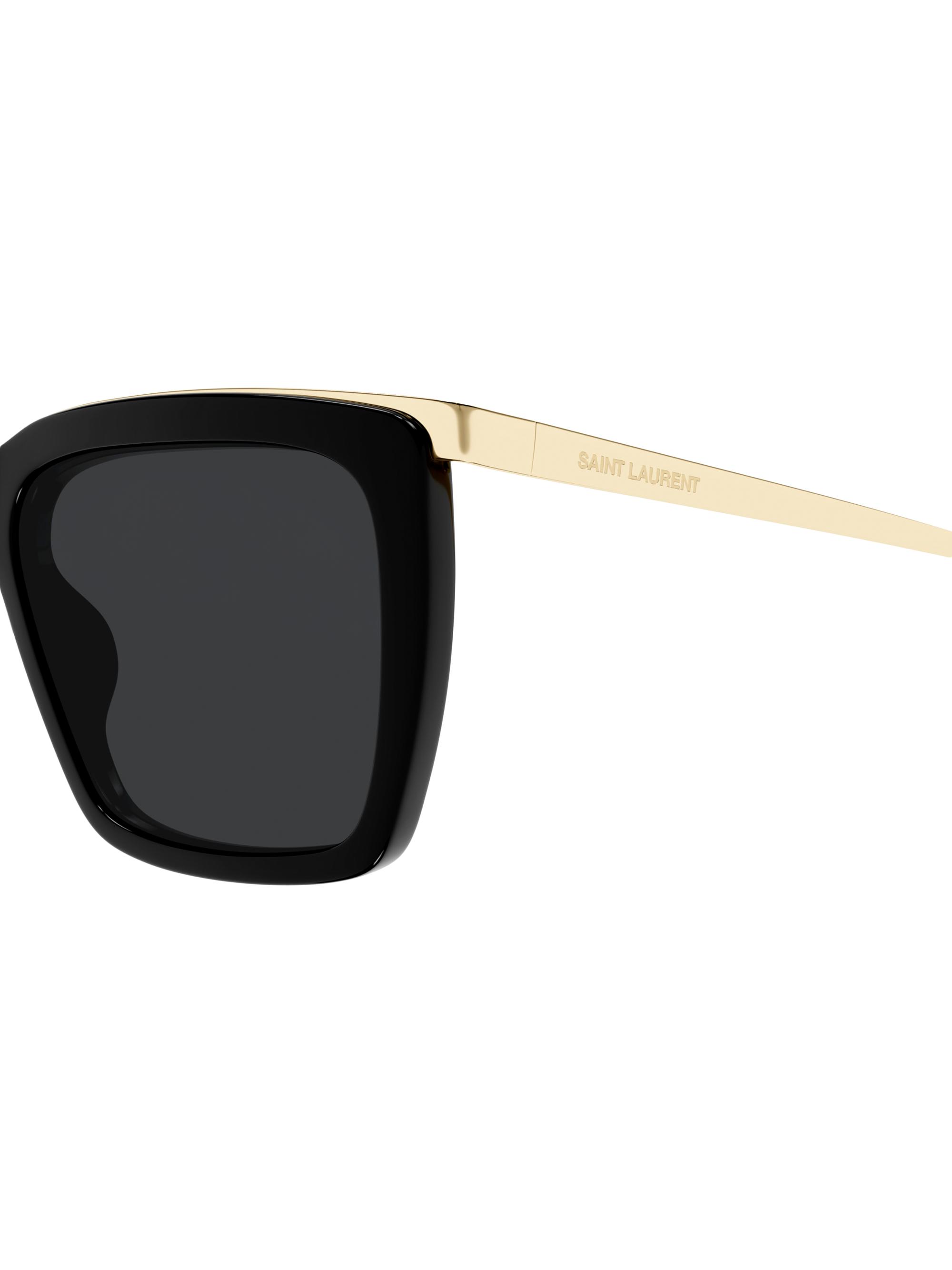 イヴ・サンローラン お気に入りの香水「リブレ」は4本目に突入!? Number_i平野紫耀さんが