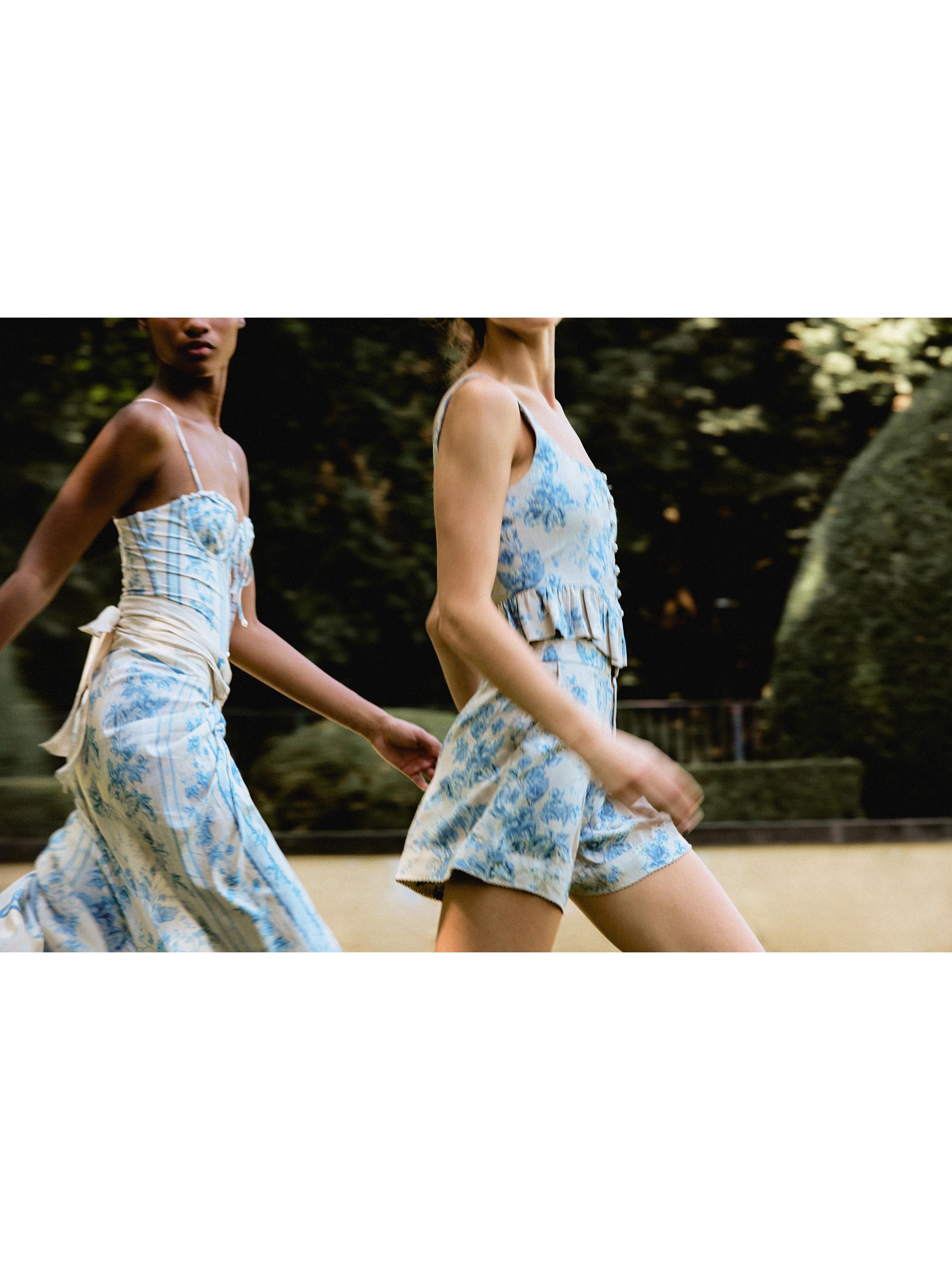 Agua by Agua Bendita Ébano Bougainvillea Sweetheart Neck One-Piece