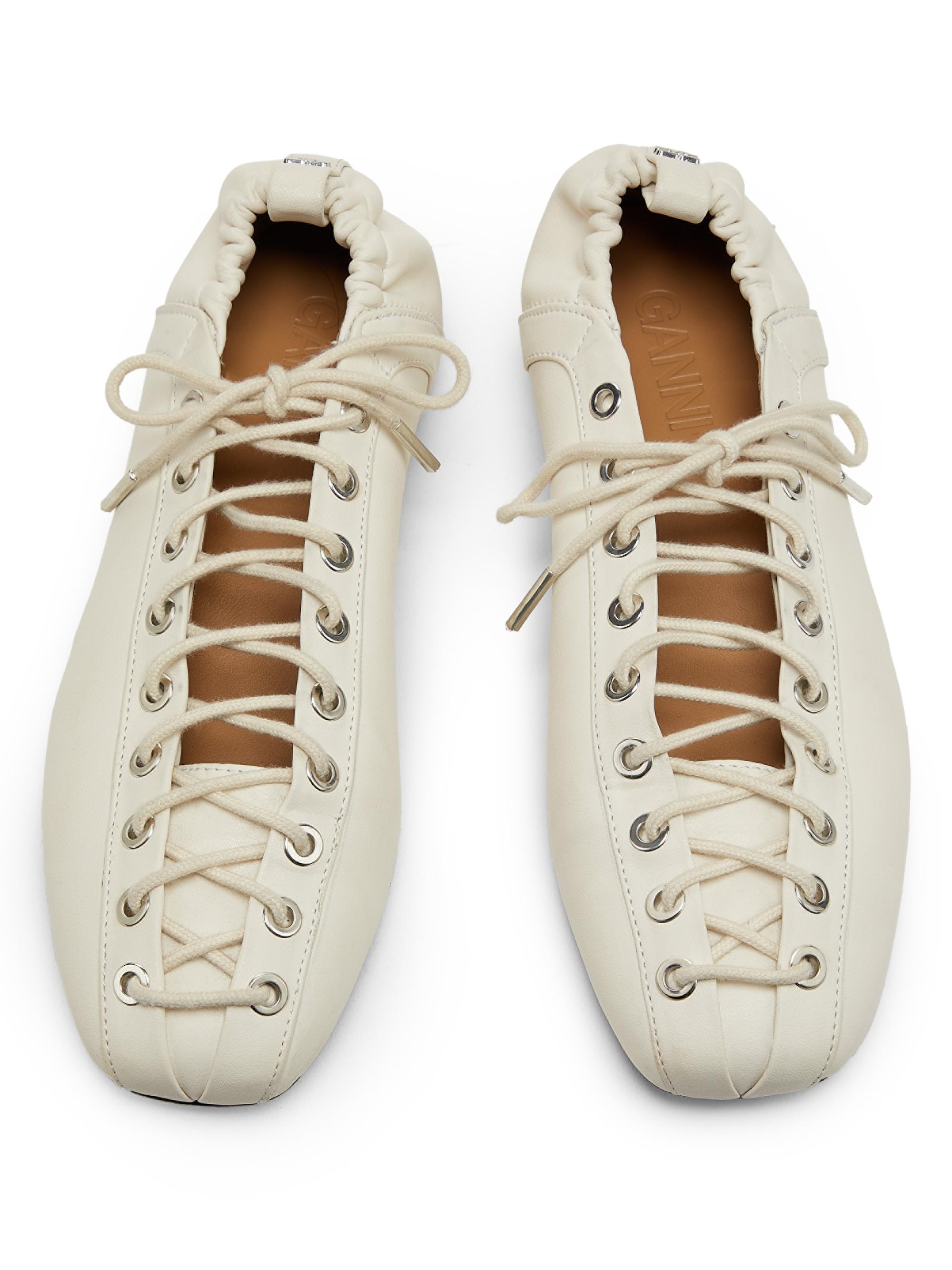 靴 ganni Eyelets Lace Up Ballerina 2025ss Ganni Eyelets Lace-Up Ballet Flats | Saks Fifth Avenue